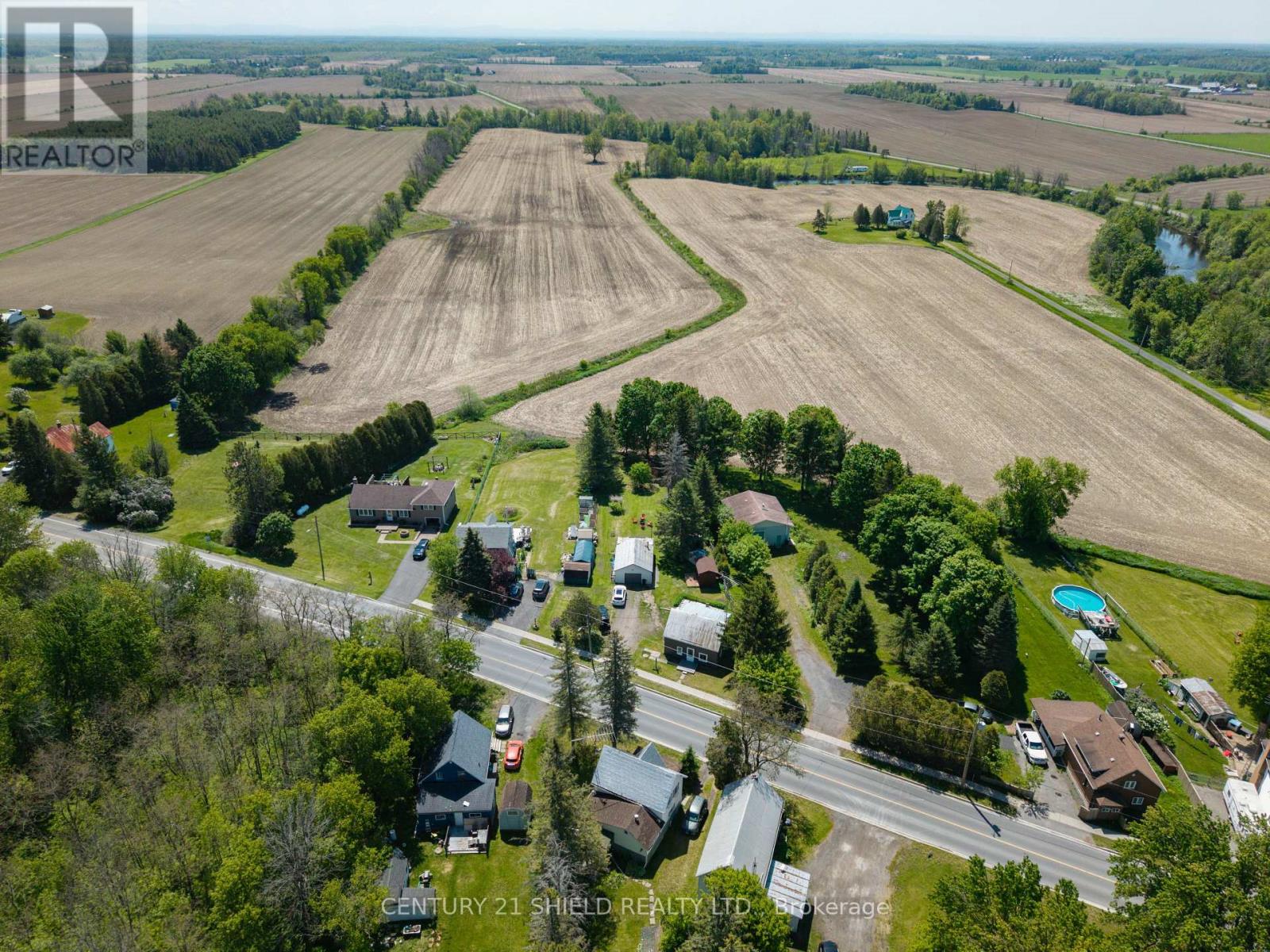 18582 Dundas Street S, South Glengarry, Ontario K0C 1S0 - Photo 24 - X13199226