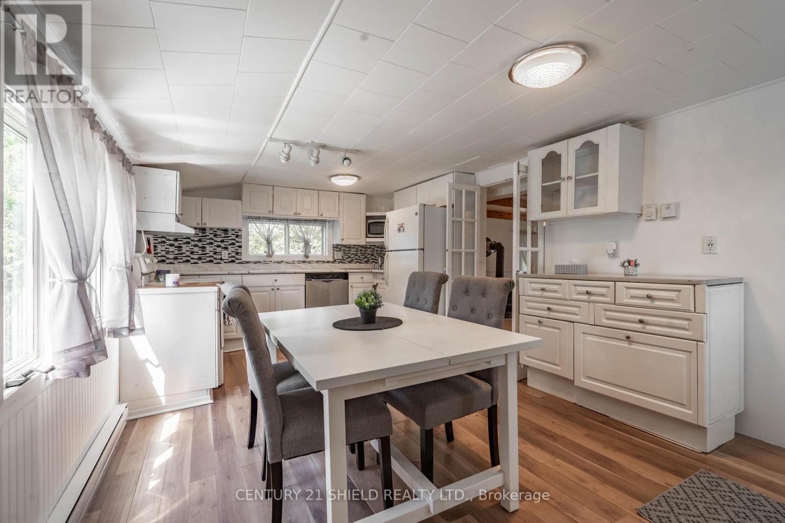 18582 Dundas Street S, South Glengarry, Ontario K0C 1S0 - Photo 6 - X13199226