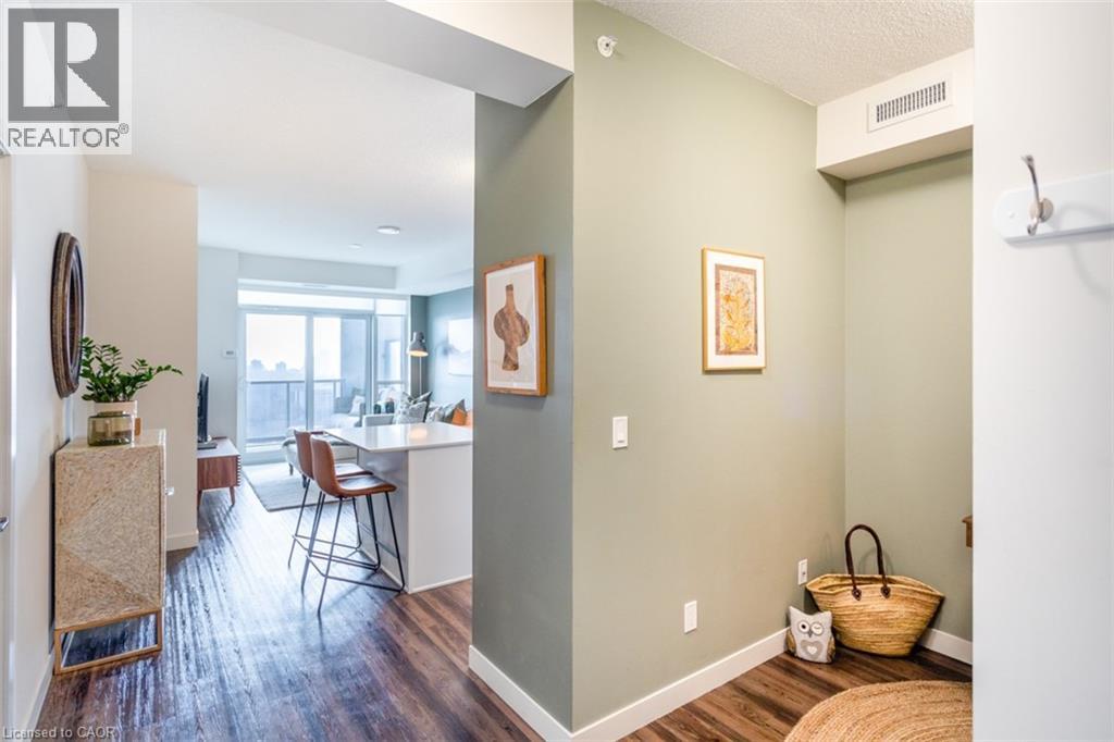 2093 Fairview Street Unit# 1405, Burlington, Ontario  L7R 0E6 - Photo 3 - 40834081