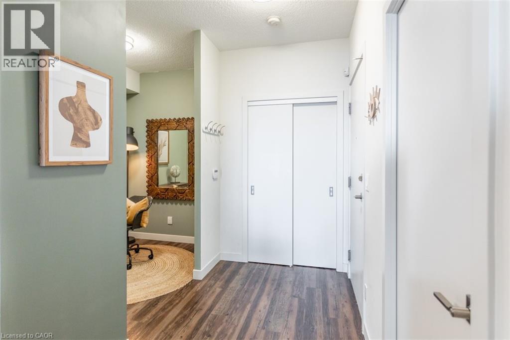 2093 Fairview Street Unit# 1405, Burlington, Ontario  L7R 0E6 - Photo 4 - 40834081