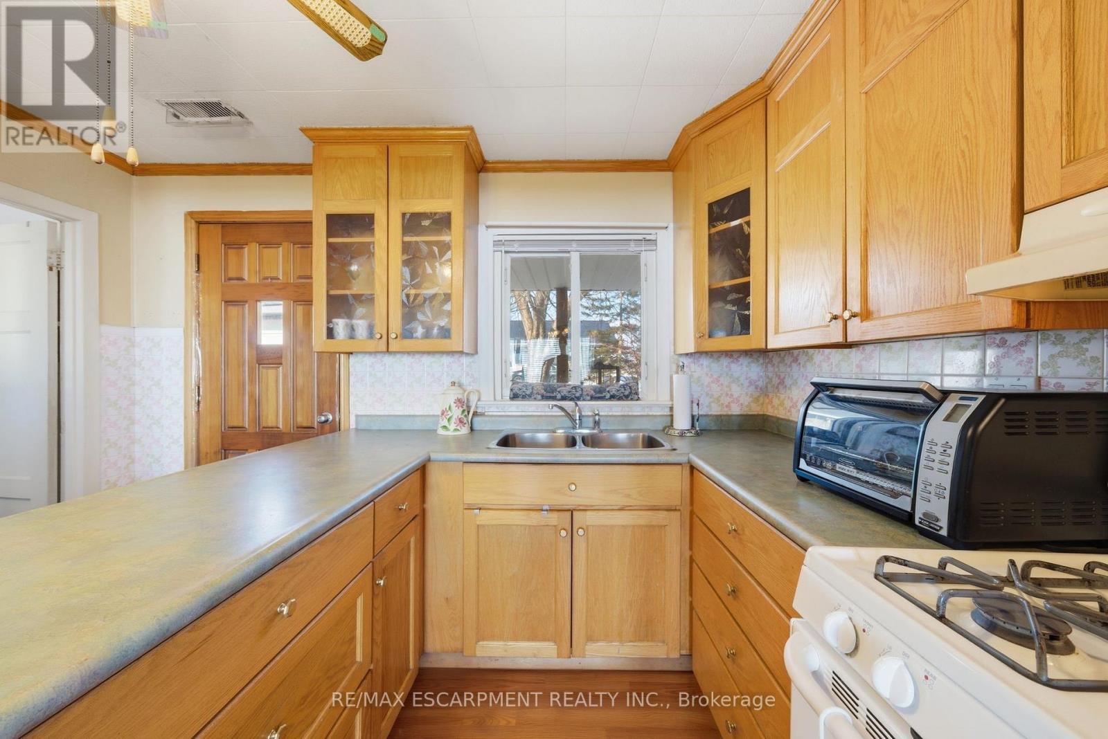 153 Blue Water Parkway, Haldimand, Ontario  N0A 1P0 - Photo 9 - X13198216