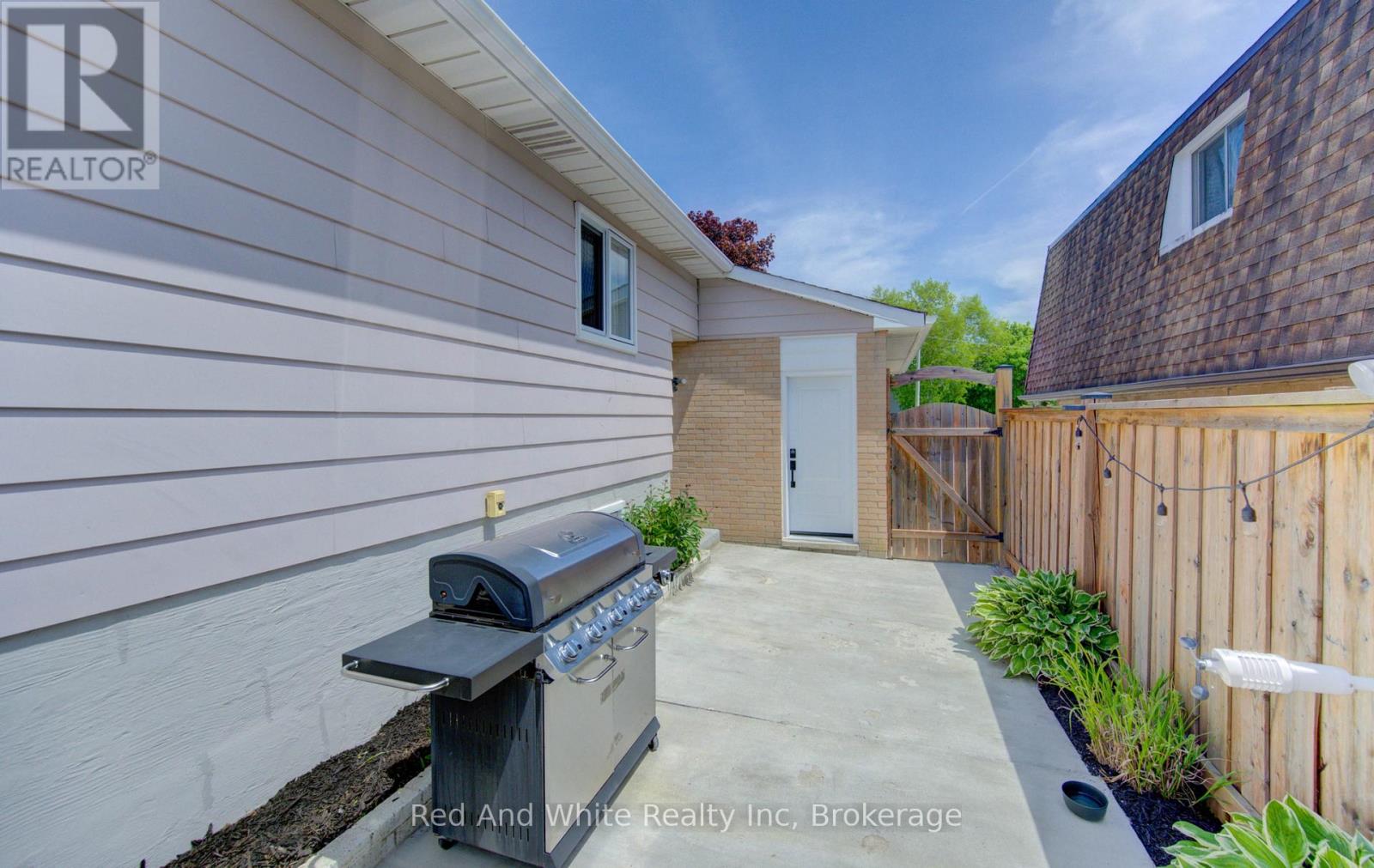 1828 Earlwood Drive, Cambridge, Ontario  N3H 5A3 - Photo 39 - X13200054