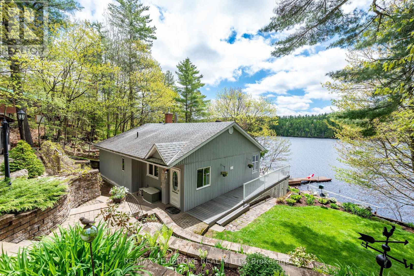 93 Bilsborrow Trail, Petawawa, Ontario K8H 2W8 - Photo 2 - X13199112