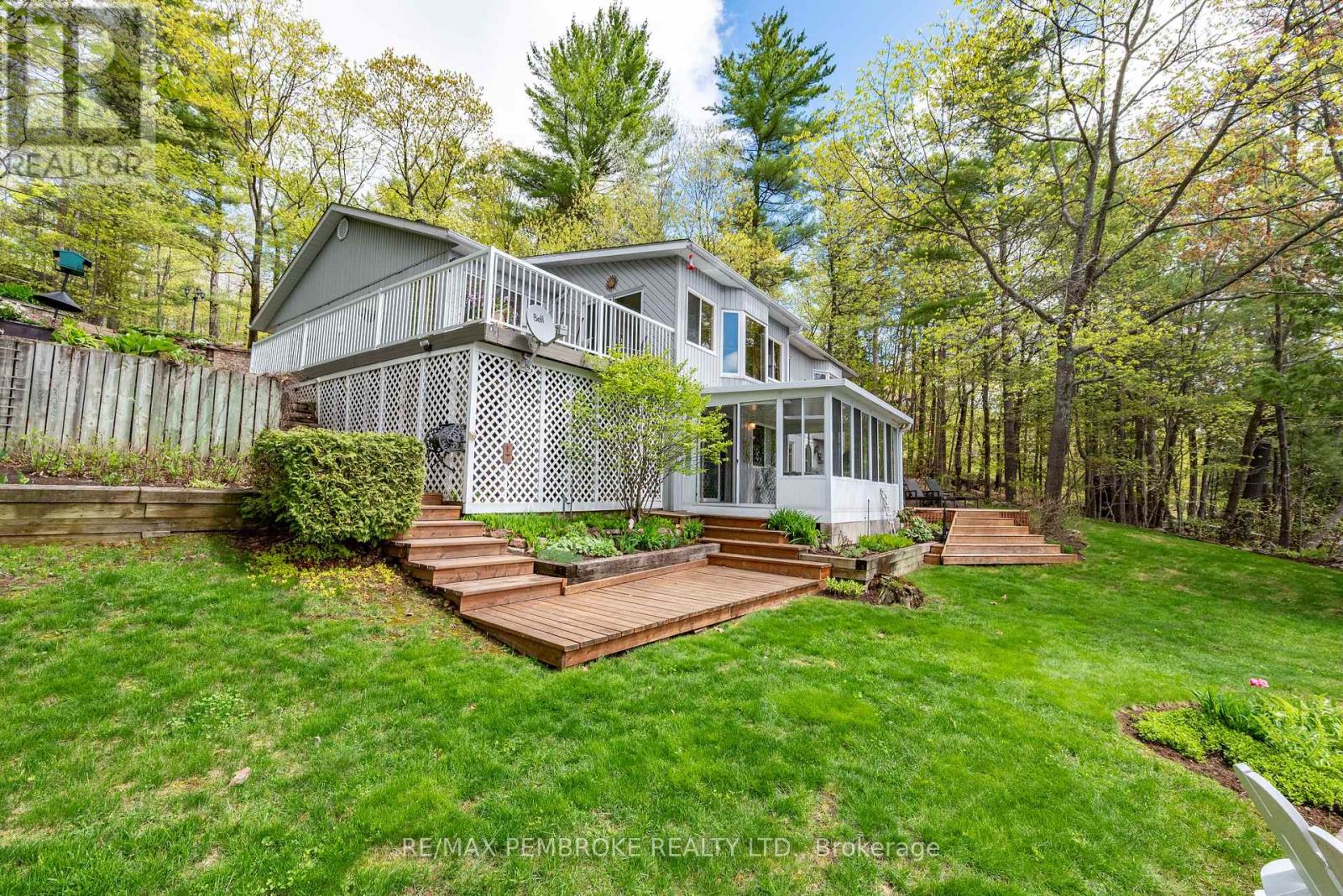 93 Bilsborrow Trail, Petawawa, Ontario K8H 2W8 - Photo 3 - X13199112