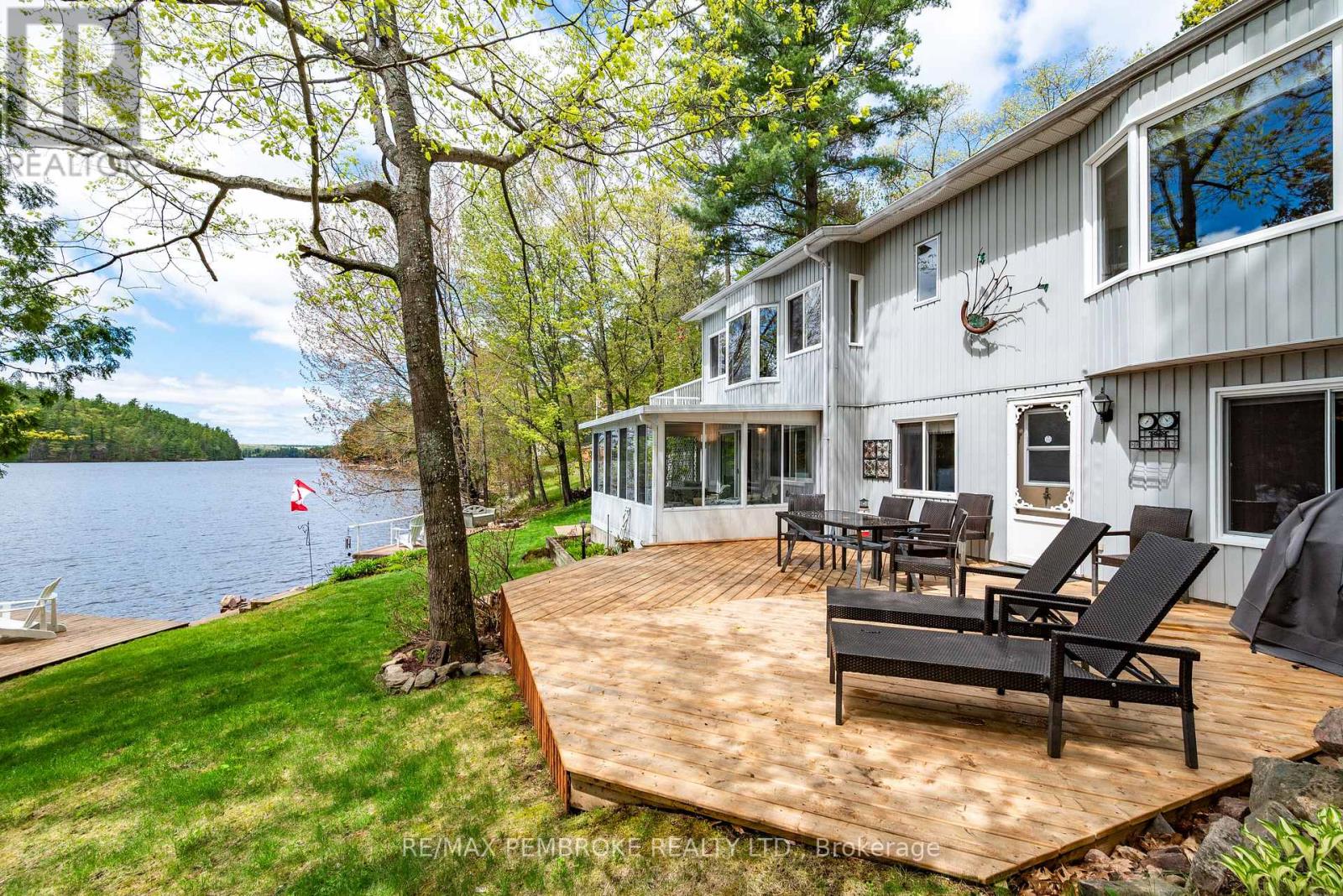 93 Bilsborrow Trail, Petawawa, Ontario K8H 2W8 - Photo 40 - X13199112
