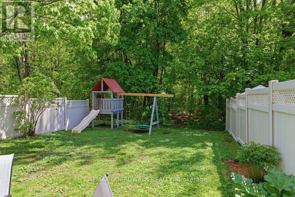 4 Glen Park Drive, Ottawa, Ontario  K1B 3Z2 - Photo 28 - X13198938