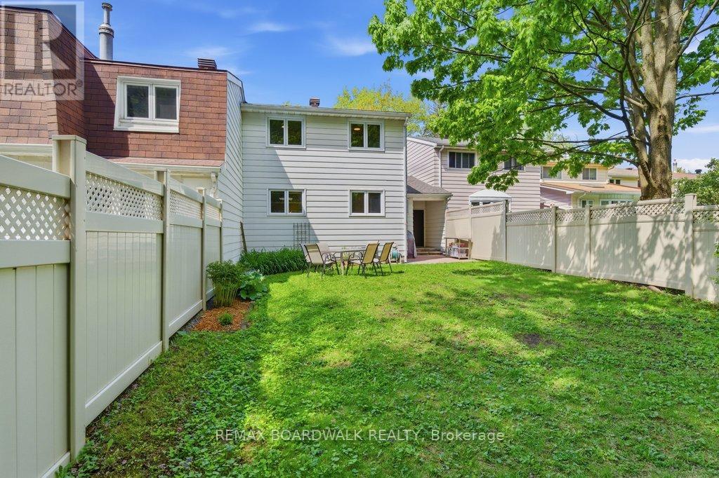 4 Glen Park Drive, Ottawa, Ontario  K1B 3Z2 - Photo 29 - X13198938