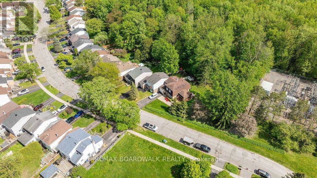 4 Glen Park Drive, Ottawa, Ontario  K1B 3Z2 - Photo 34 - X13198938