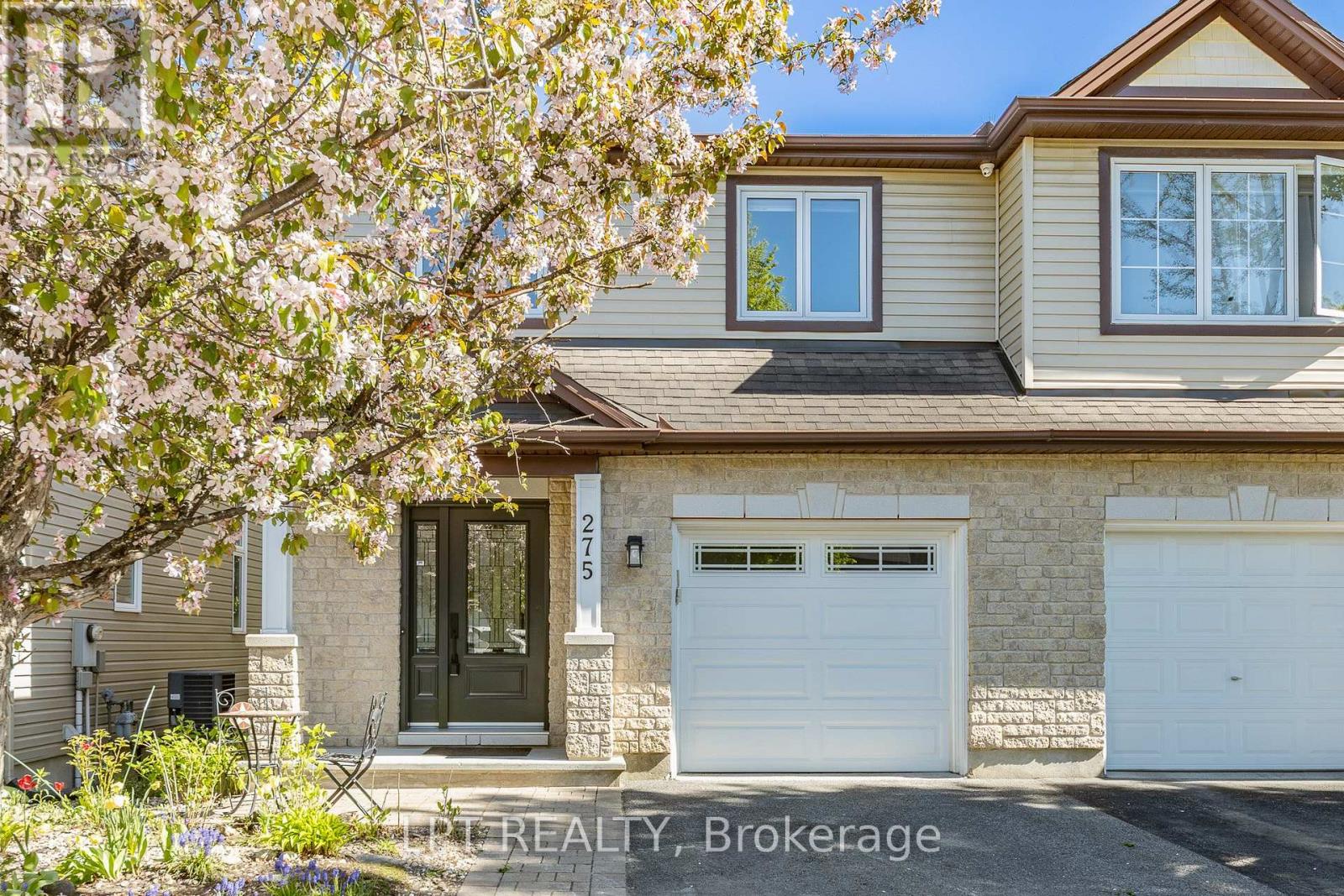275 TEWSLEY DRIVE, Ottawa, Ontario