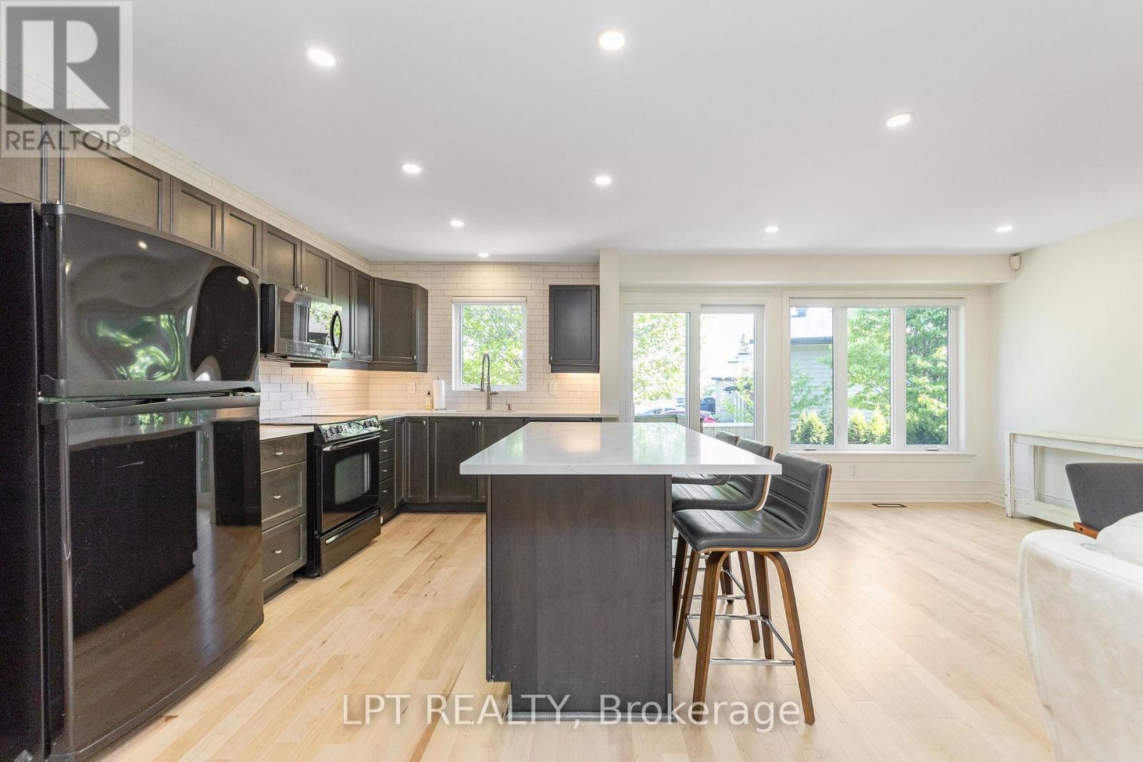 275 Tewsley Drive, Ottawa, Ontario  K1V 0Y6 - Photo 10 - X13198956