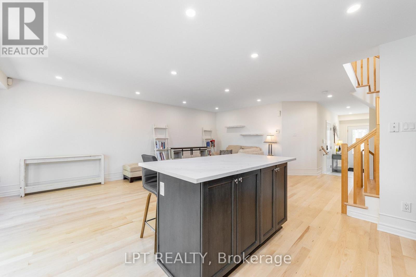 275 Tewsley Drive, Ottawa, Ontario  K1V 0Y6 - Photo 12 - X13198956