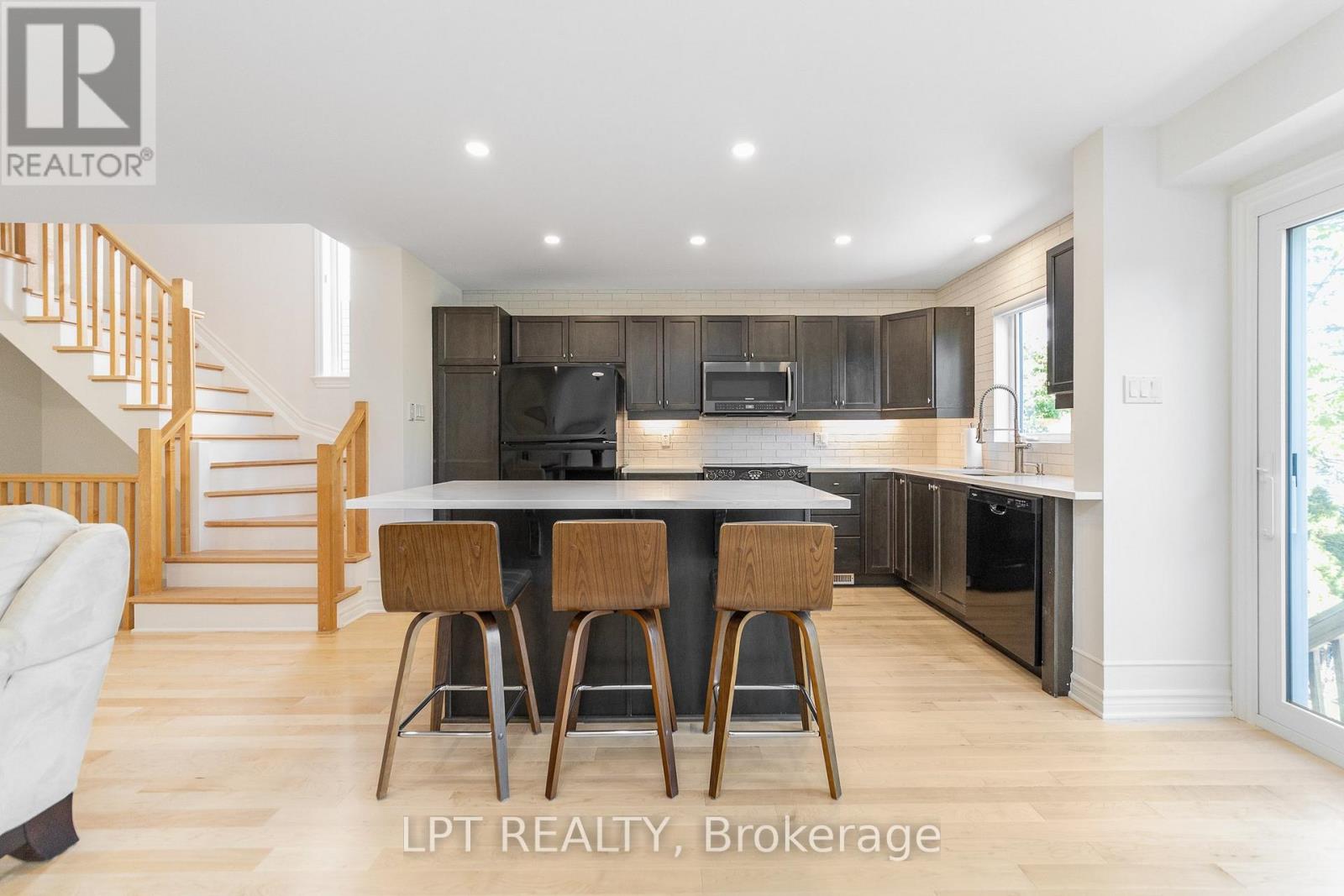 275 Tewsley Drive, Ottawa, Ontario  K1V 0Y6 - Photo 13 - X13198956