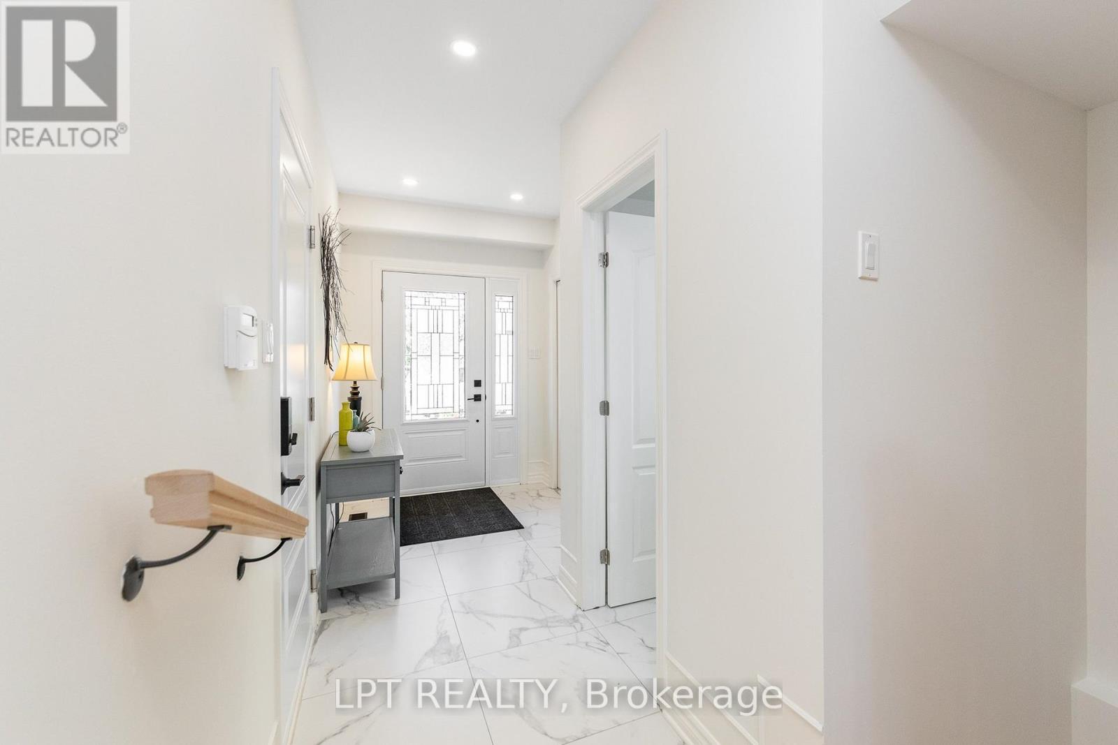 275 Tewsley Drive, Ottawa, Ontario  K1V 0Y6 - Photo 4 - X13198956