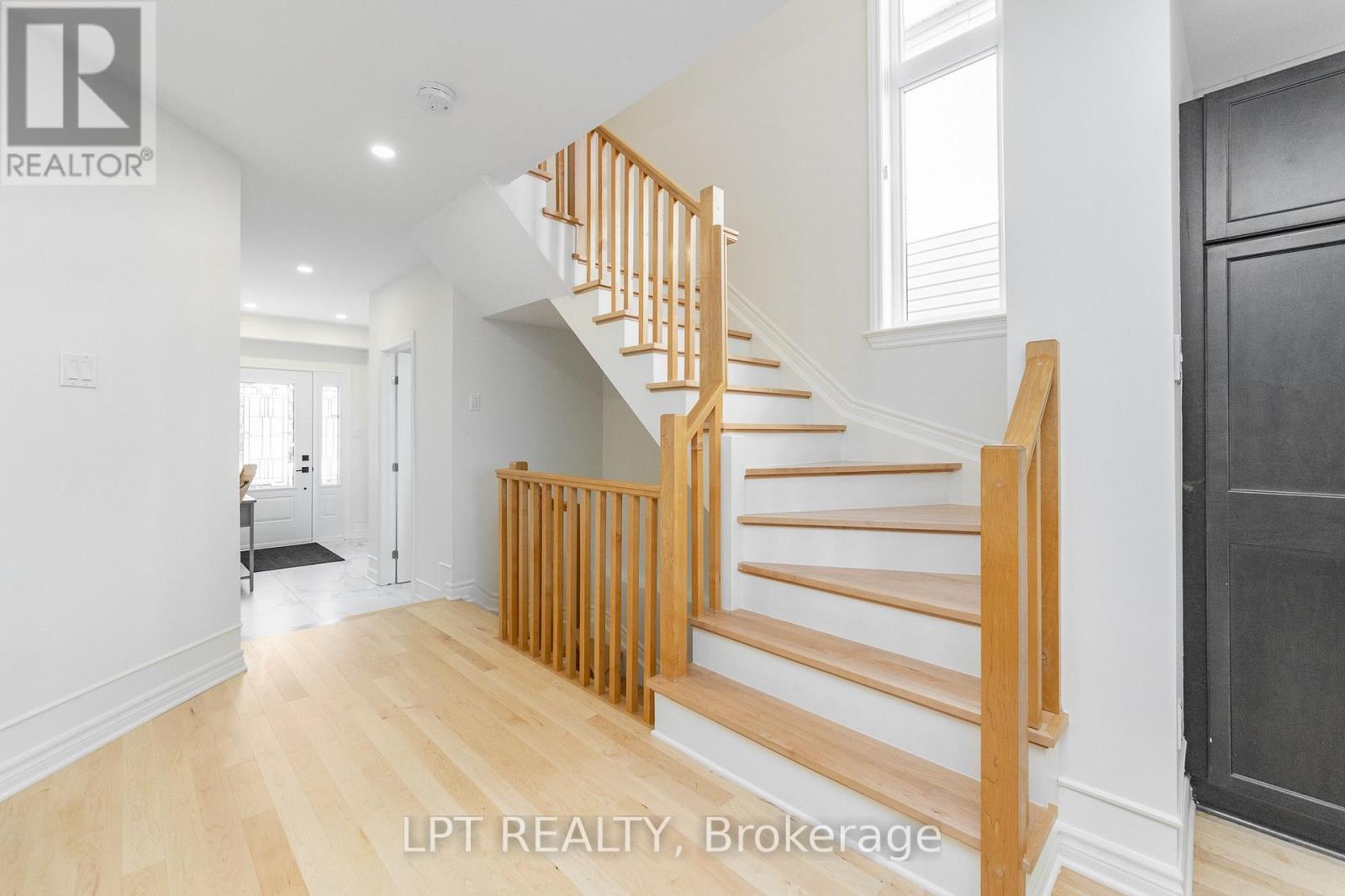 275 Tewsley Drive, Ottawa, Ontario  K1V 0Y6 - Photo 6 - X13198956