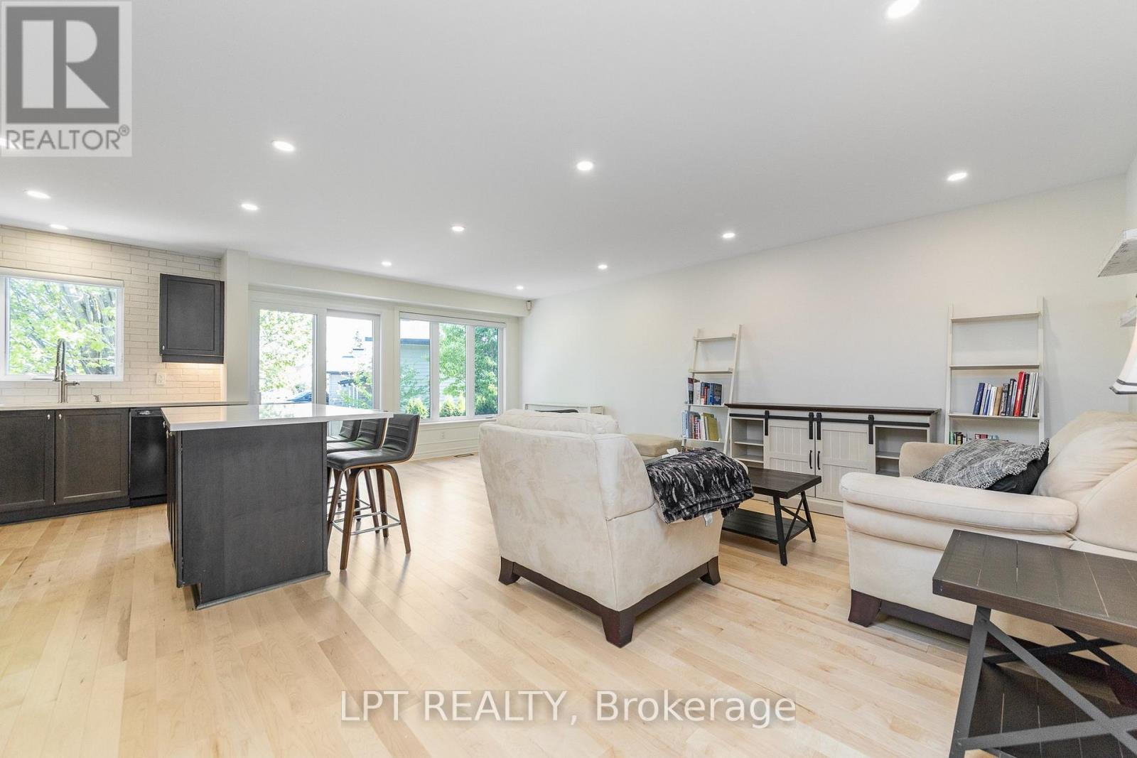275 Tewsley Drive, Ottawa, Ontario  K1V 0Y6 - Photo 7 - X13198956