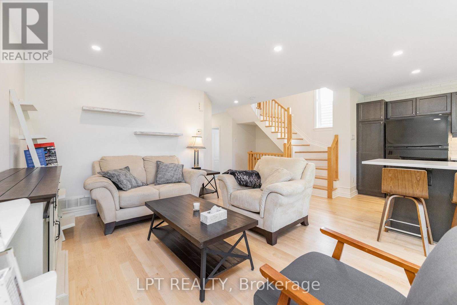 275 Tewsley Drive, Ottawa, Ontario  K1V 0Y6 - Photo 9 - X13198956