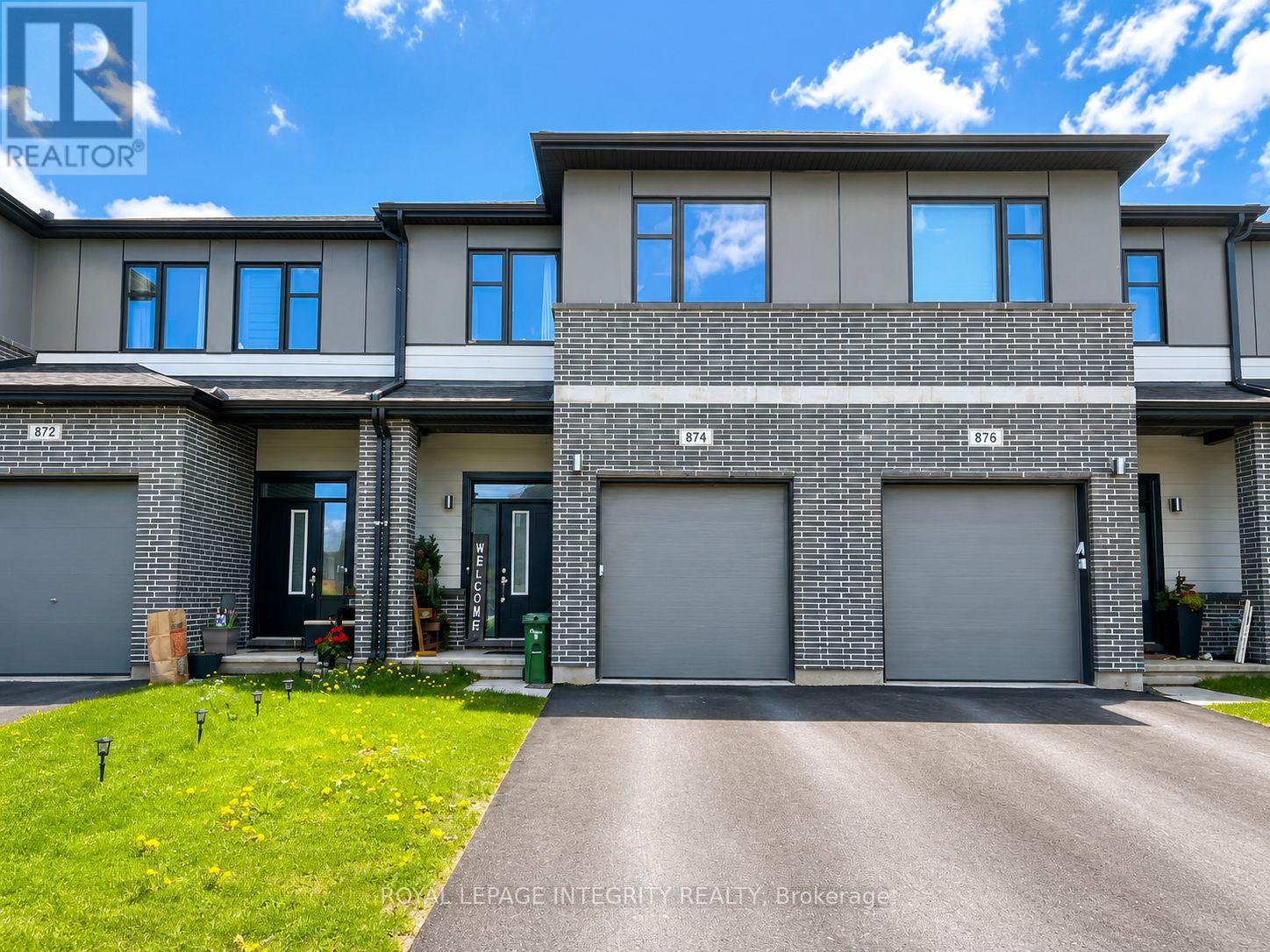874 Paseana Place, Ottawa, Ontario  K2V 0P5 - Photo 2 - X13200110