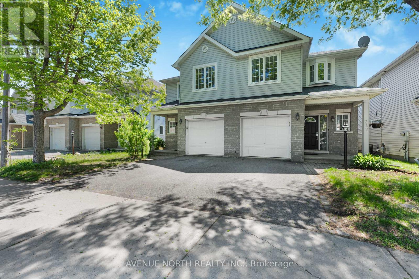 244 DEERFOX DRIVE, Ottawa, Ontario