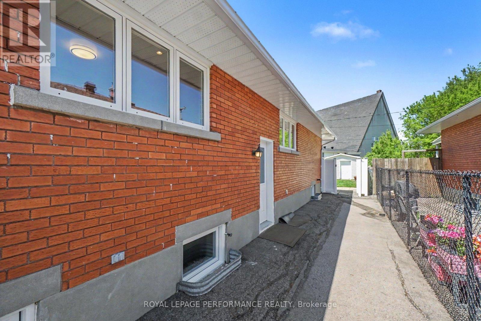 615 Quebec Street, Ottawa, Ontario  K1K 0Z4 - Photo 26 - X13200594