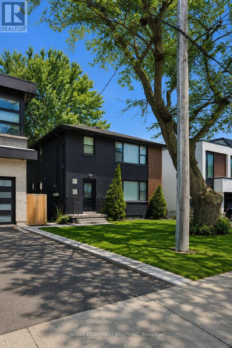 43 Broadview Avenue, Mississauga, Ontario  L5H 2S8 - Photo 32 - W13069906