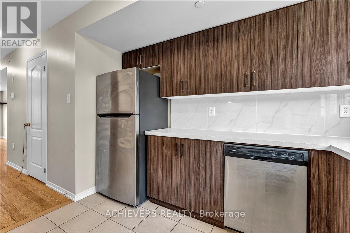 35 Glenstal Path, Oshawa, Ontario  L1L 0L2 - Photo 14 - E13180308