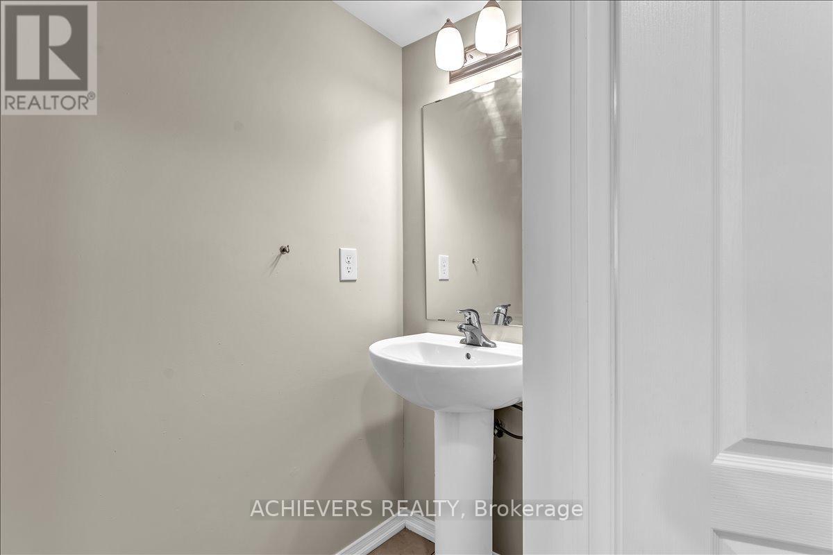 35 Glenstal Path, Oshawa, Ontario  L1L 0L2 - Photo 15 - E13180308