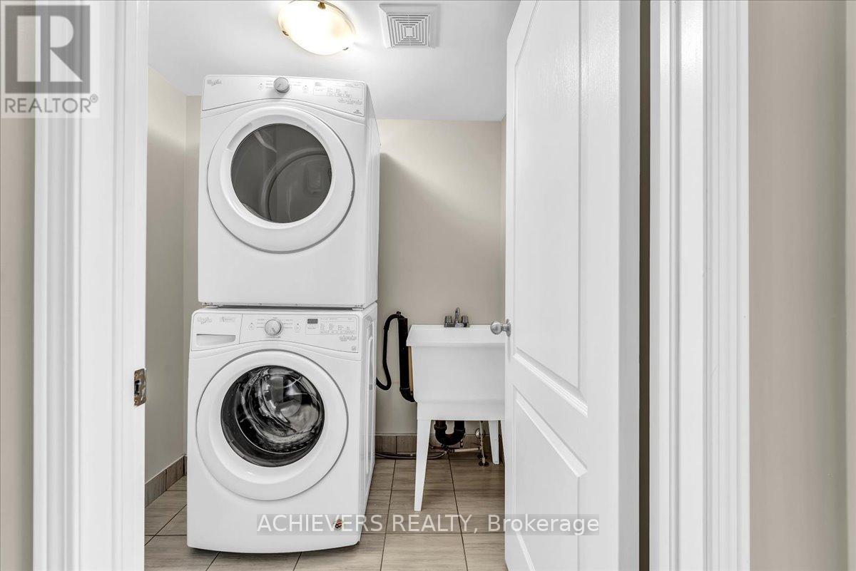 35 Glenstal Path, Oshawa, Ontario  L1L 0L2 - Photo 25 - E13180308