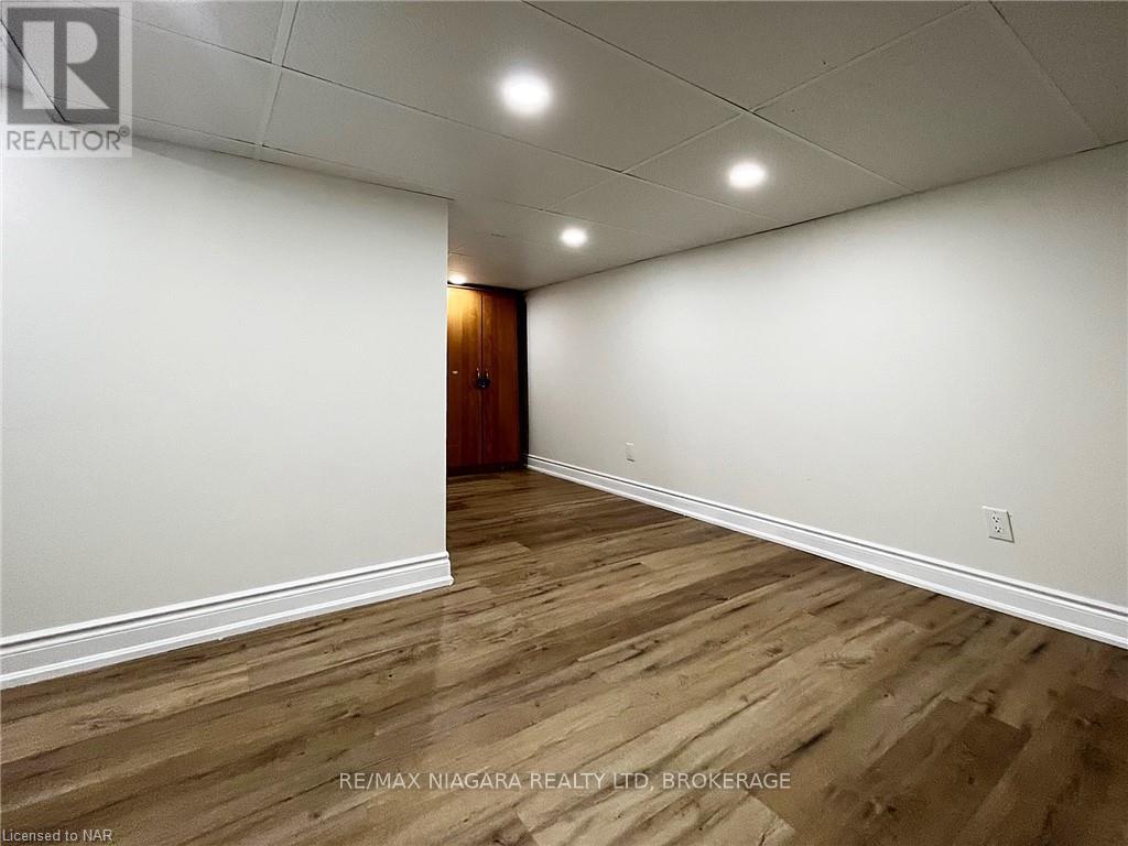 6422 Ker Street, Niagara Falls, Ontario  L2G 1X8 - Photo 15 - X13200608