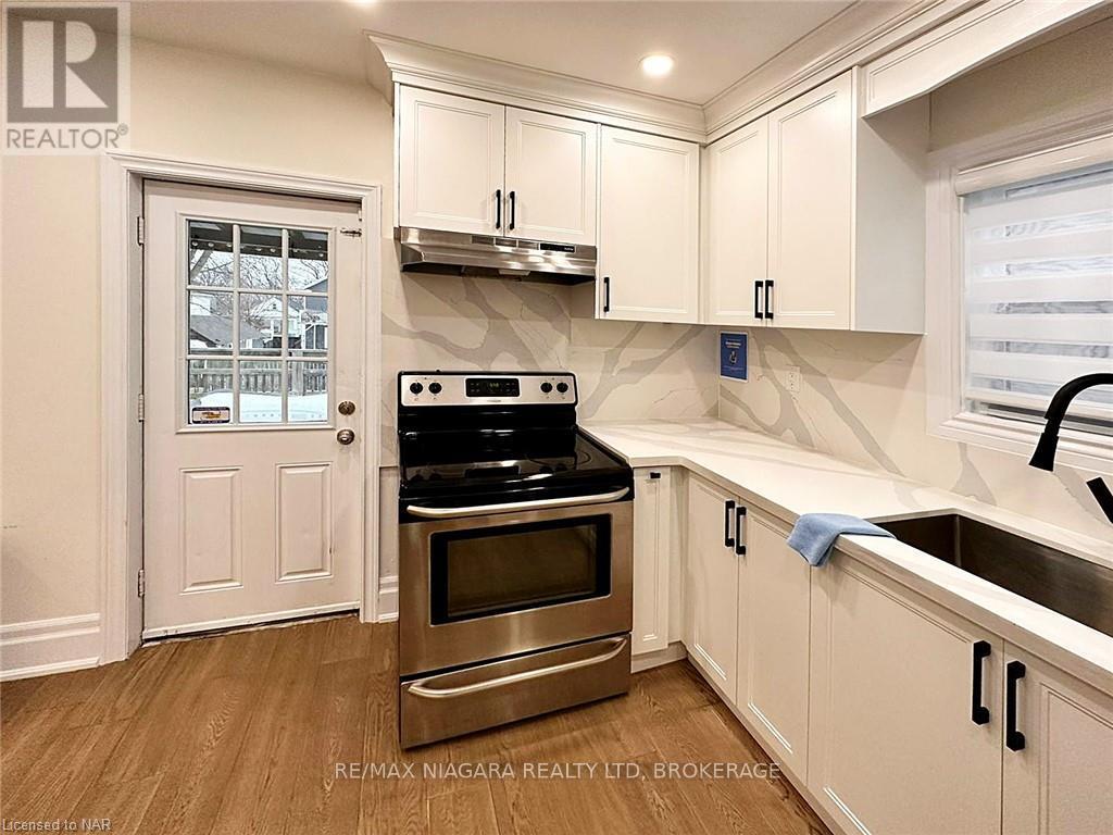 6422 Ker Street, Niagara Falls, Ontario  L2G 1X8 - Photo 4 - X13200608