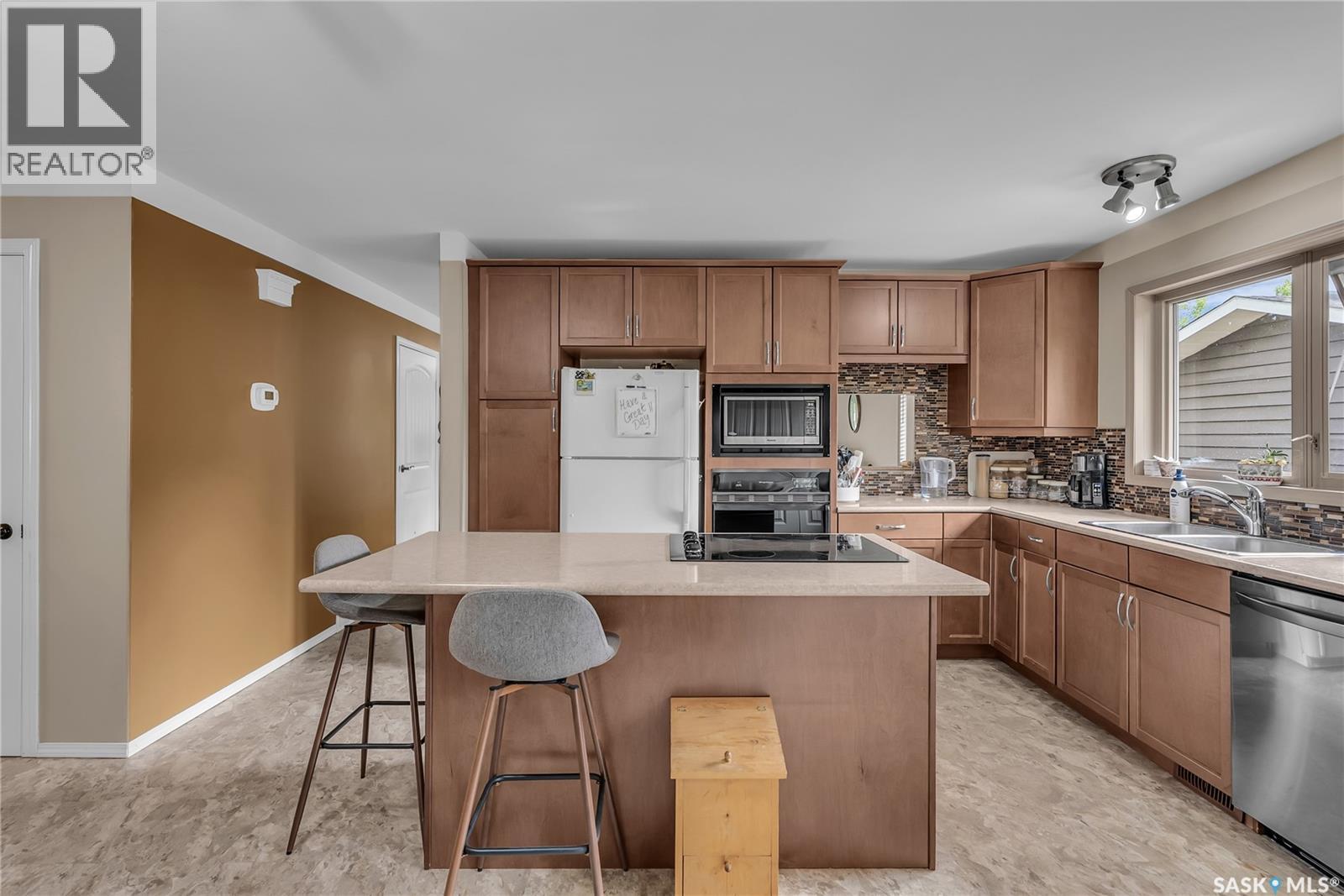 231 Benesh Crescent, Saskatoon, Saskatchewan  S7K 6L5 - Photo 11 - SK037153