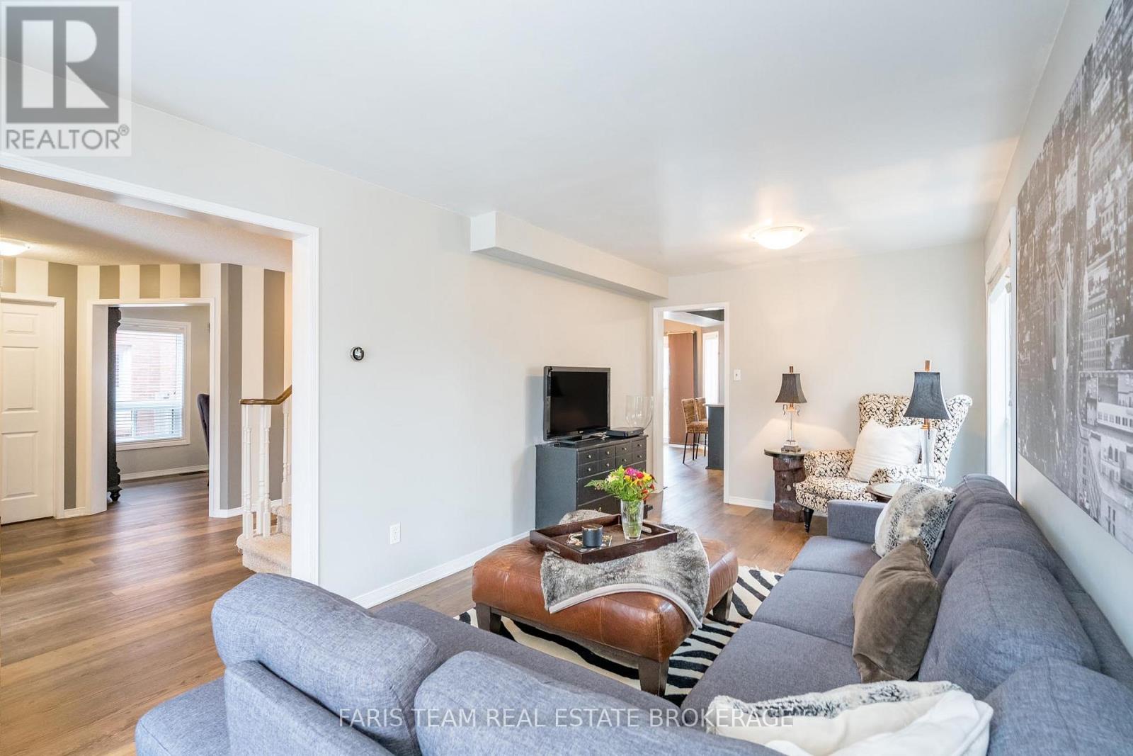 31 Etherington Crescent, Barrie, Ontario  L4N 7T2 - Photo 16 - S13139044