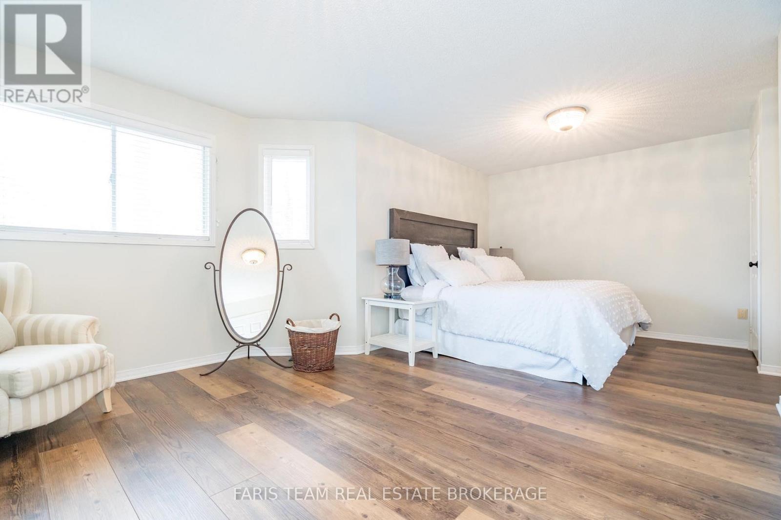 31 Etherington Crescent, Barrie, Ontario  L4N 7T2 - Photo 22 - S13139044