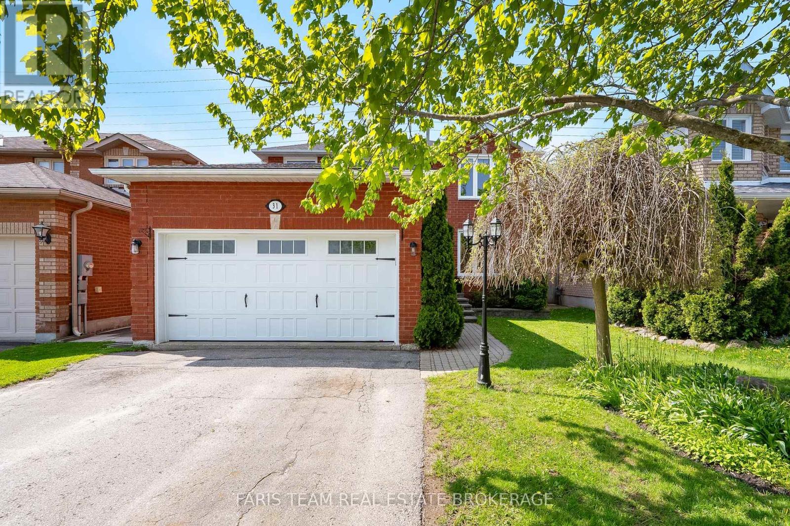 31 Etherington Crescent, Barrie, Ontario  L4N 7T2 - Photo 4 - S13139044