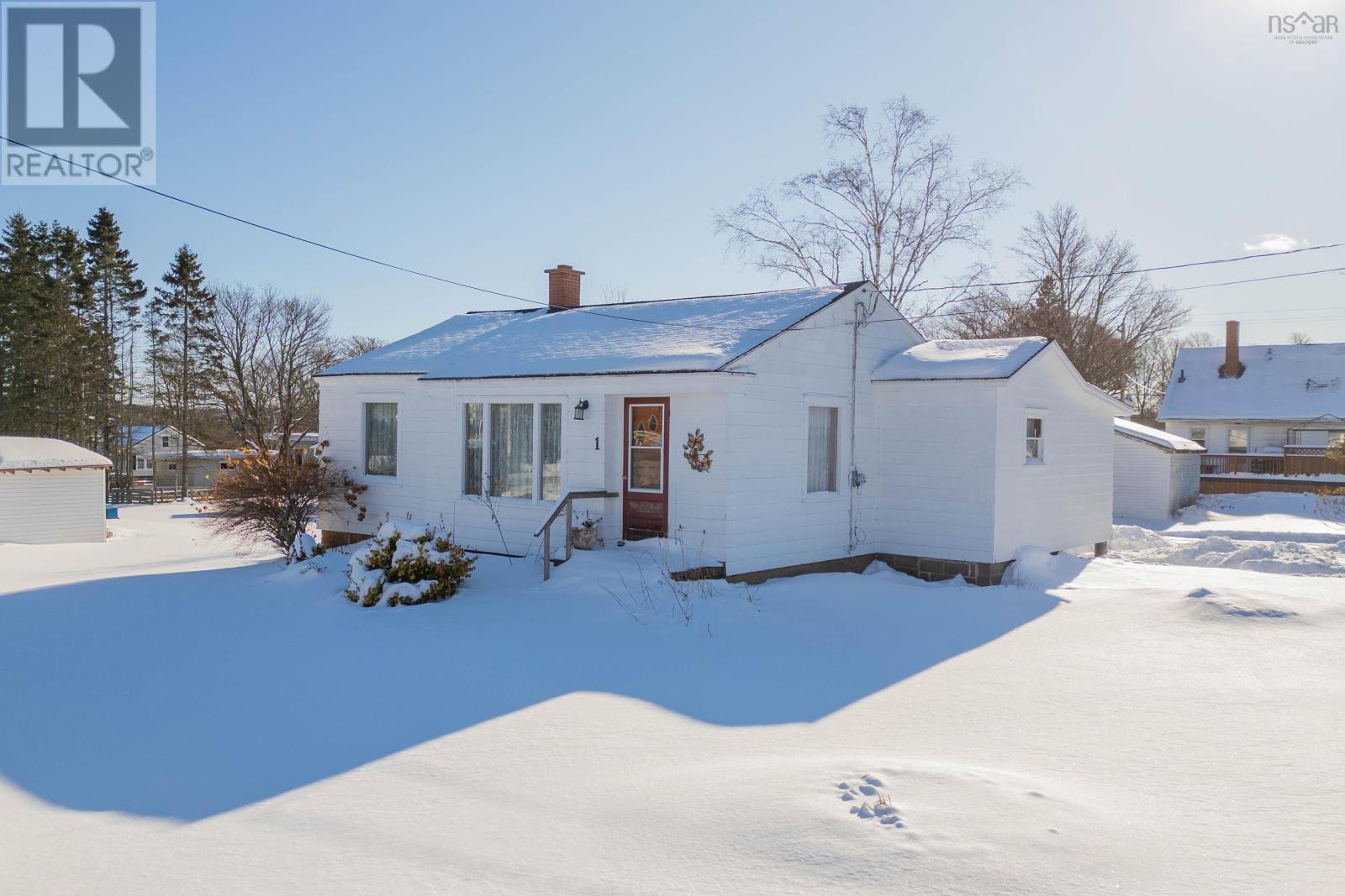 1 Boylston Avenue, Amherst, Nova Scotia  B4H 3W7 - Photo 1 - 202601764