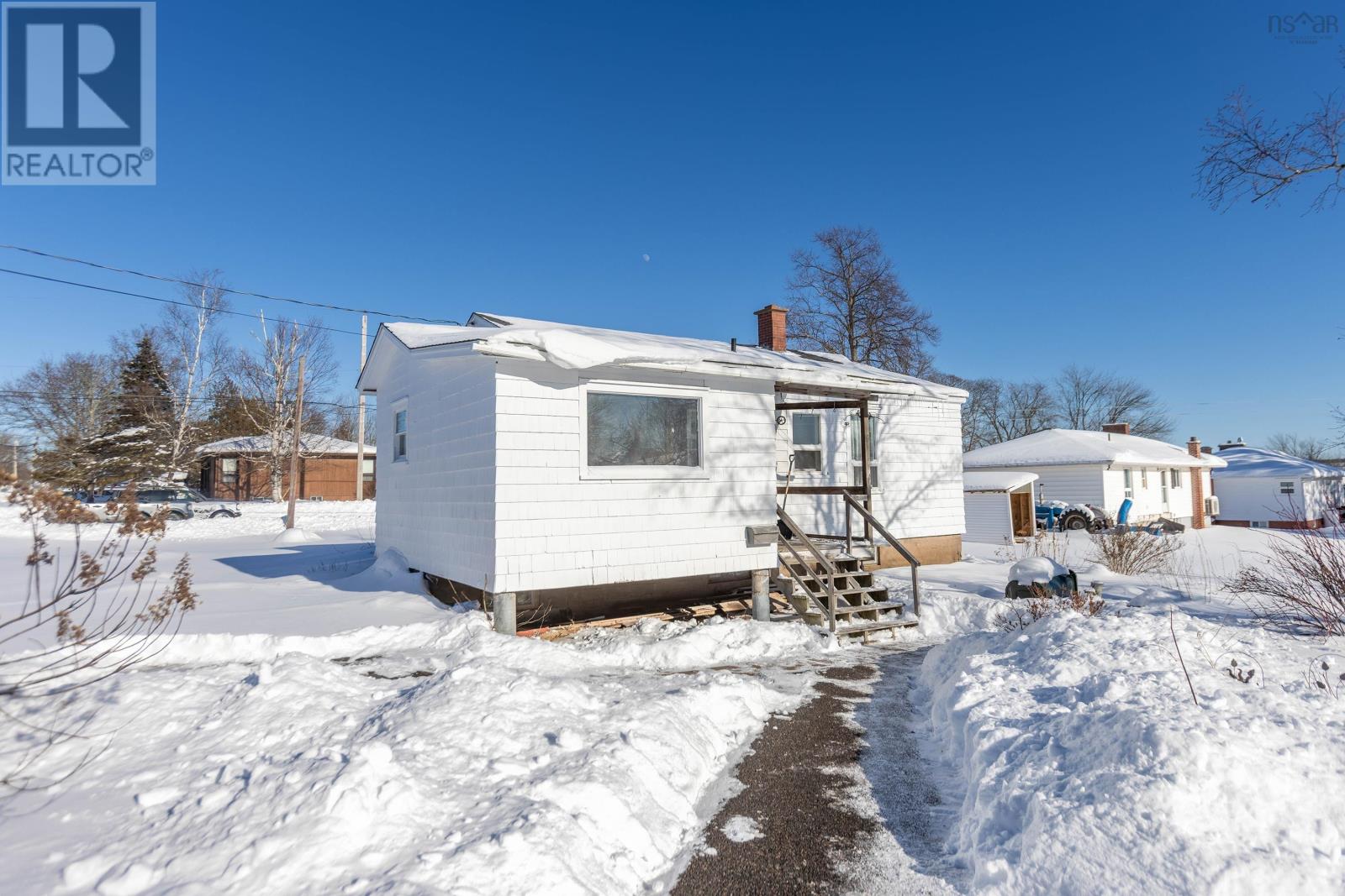1 Boylston Avenue, Amherst, Nova Scotia  B4H 3W7 - Photo 23 - 202601764