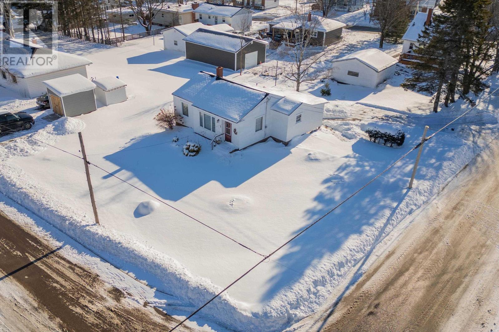 1 Boylston Avenue, Amherst, Nova Scotia  B4H 3W7 - Photo 25 - 202601764
