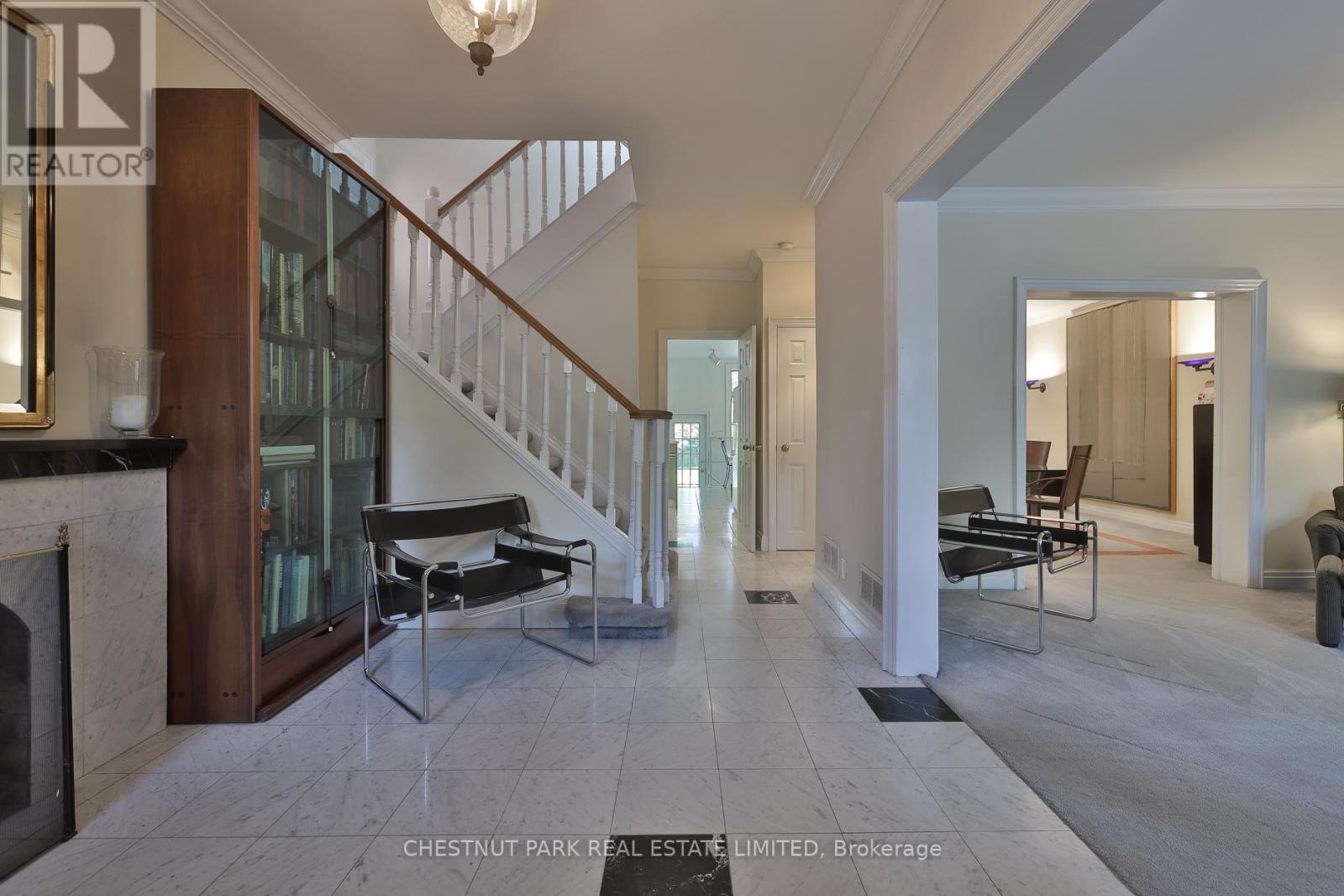 97 Farnham Avenue, Toronto, Ontario  M4V 1H6 - Photo 3 - C13199302