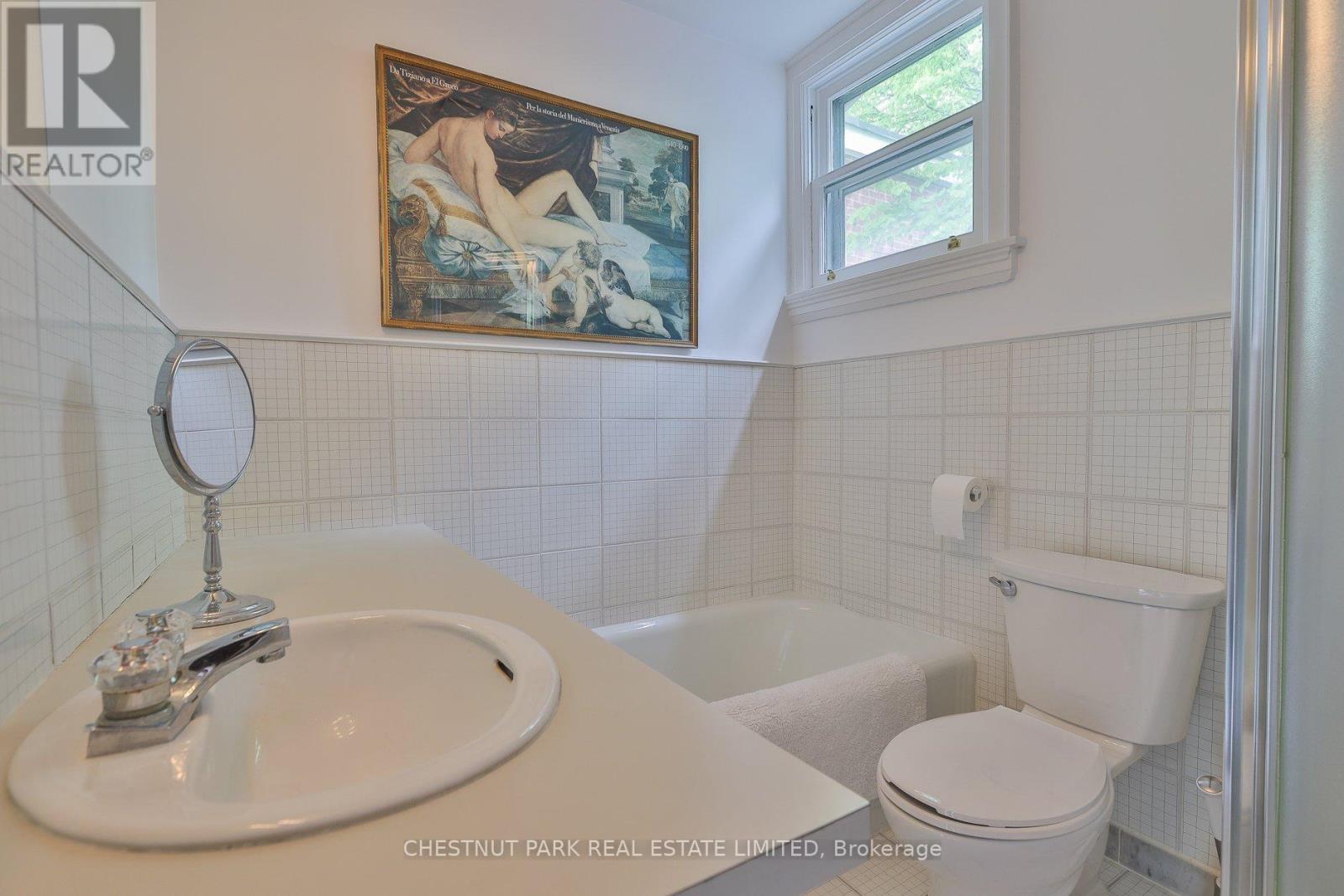 97 Farnham Avenue, Toronto, Ontario  M4V 1H6 - Photo 31 - C13199302