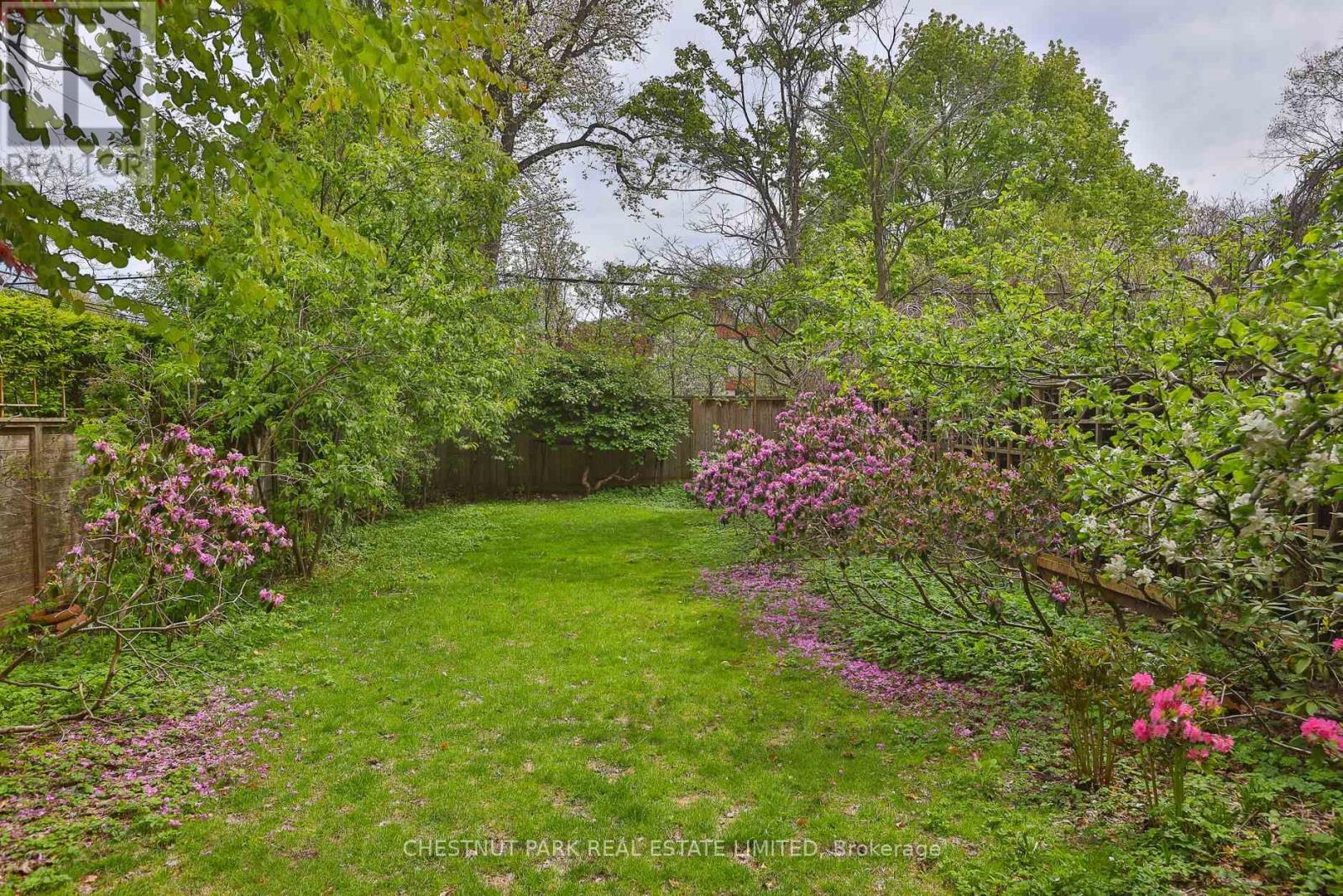 97 Farnham Avenue, Toronto, Ontario  M4V 1H6 - Photo 38 - C13199302