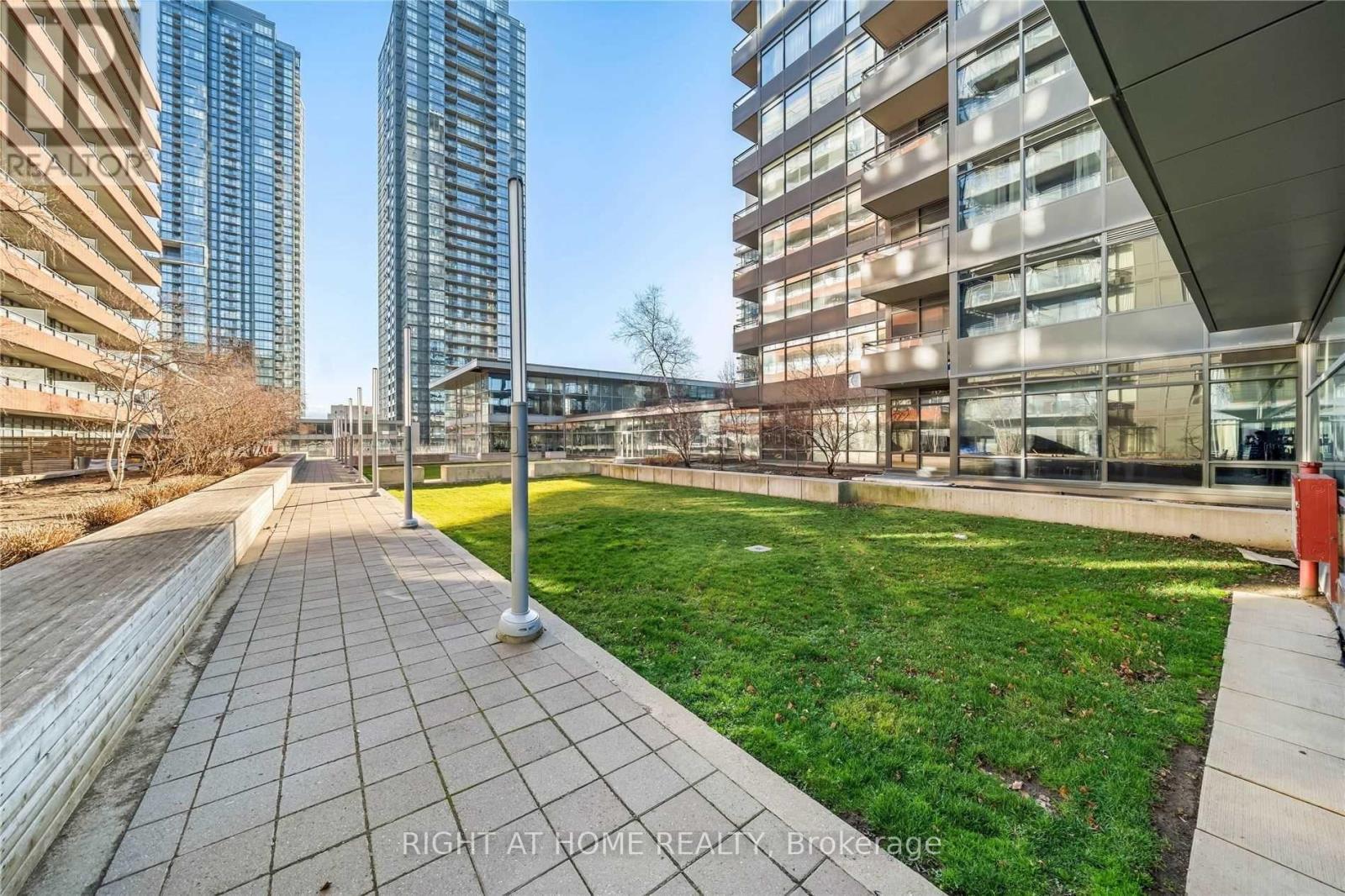 1005 - 25 Telegram Mews, Toronto, Ontario  M5V 3Z1 - Photo 46 - C13199624