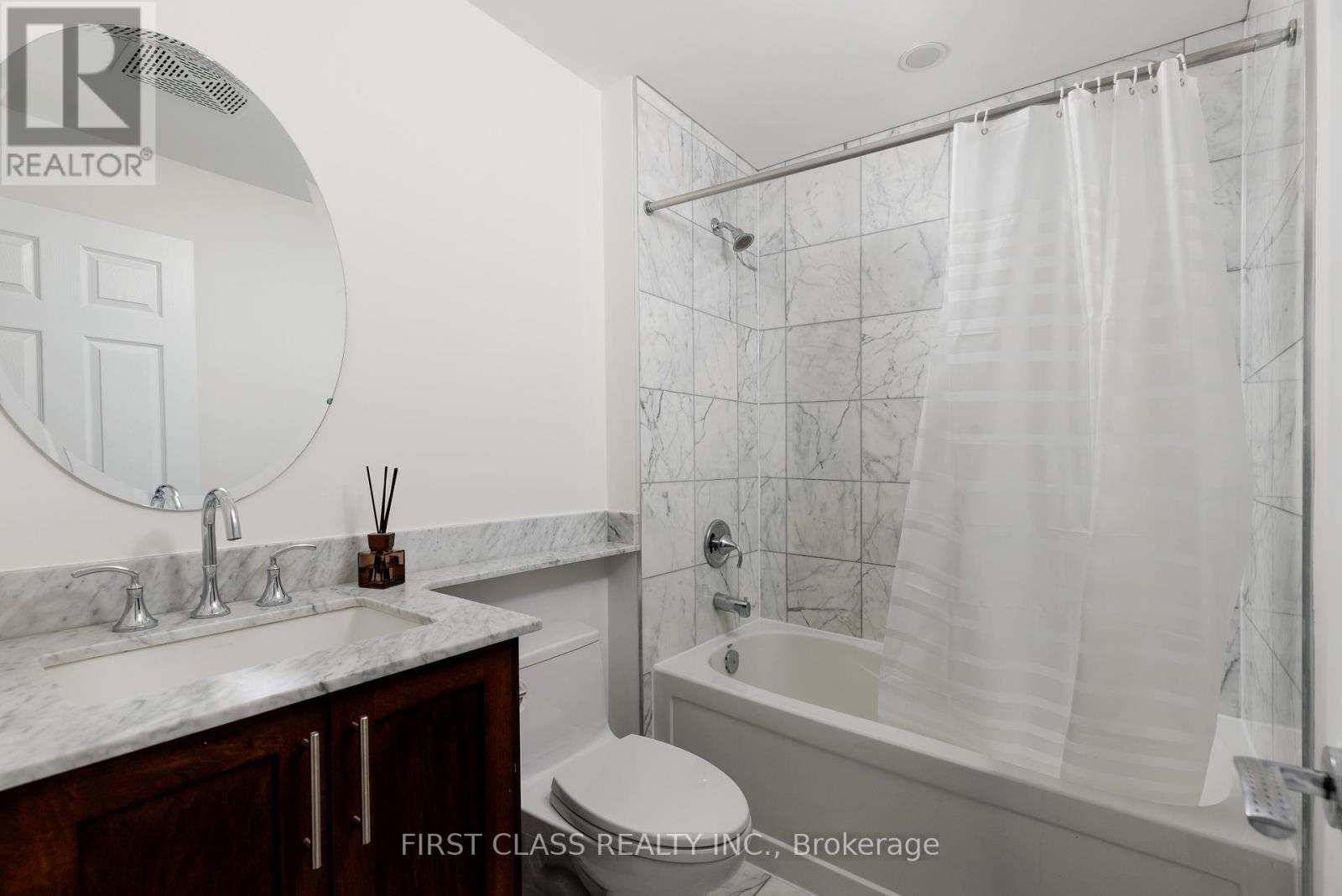 2208 - 35 Balmuto Street, Toronto, Ontario  M4Y 0A3 - Photo 21 - C13199804