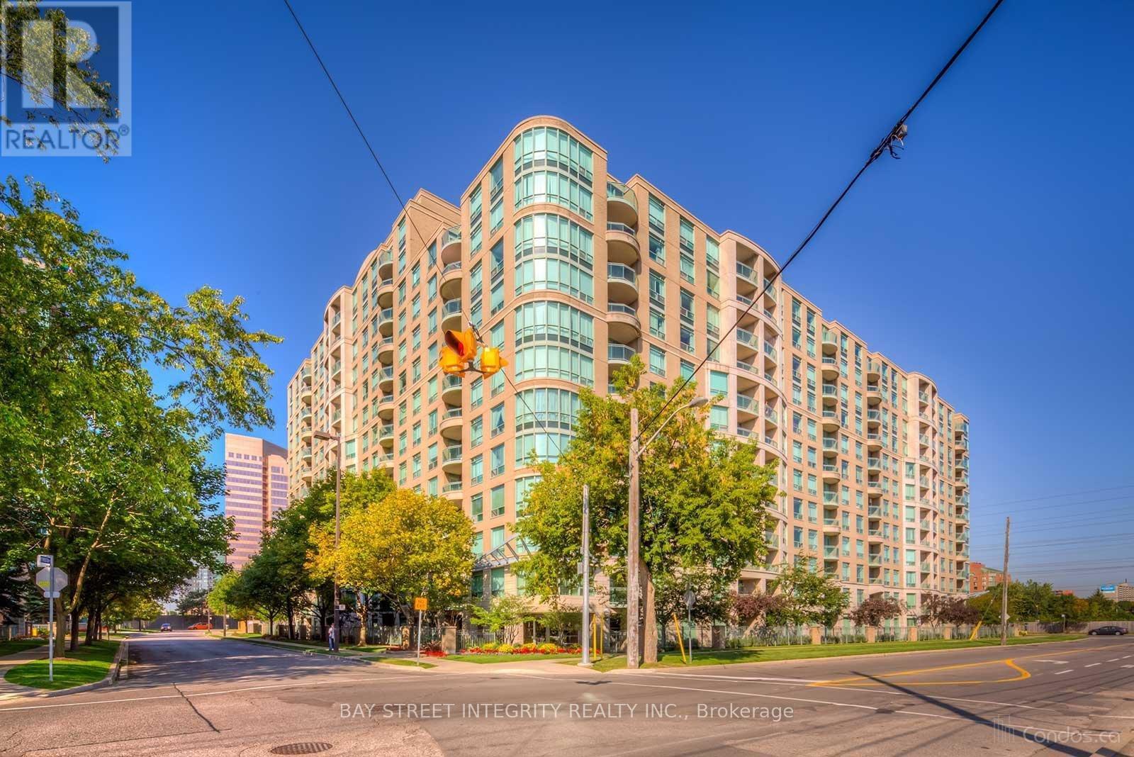 709 - 8 PEMBERTON AVENUE, Toronto, Ontario
