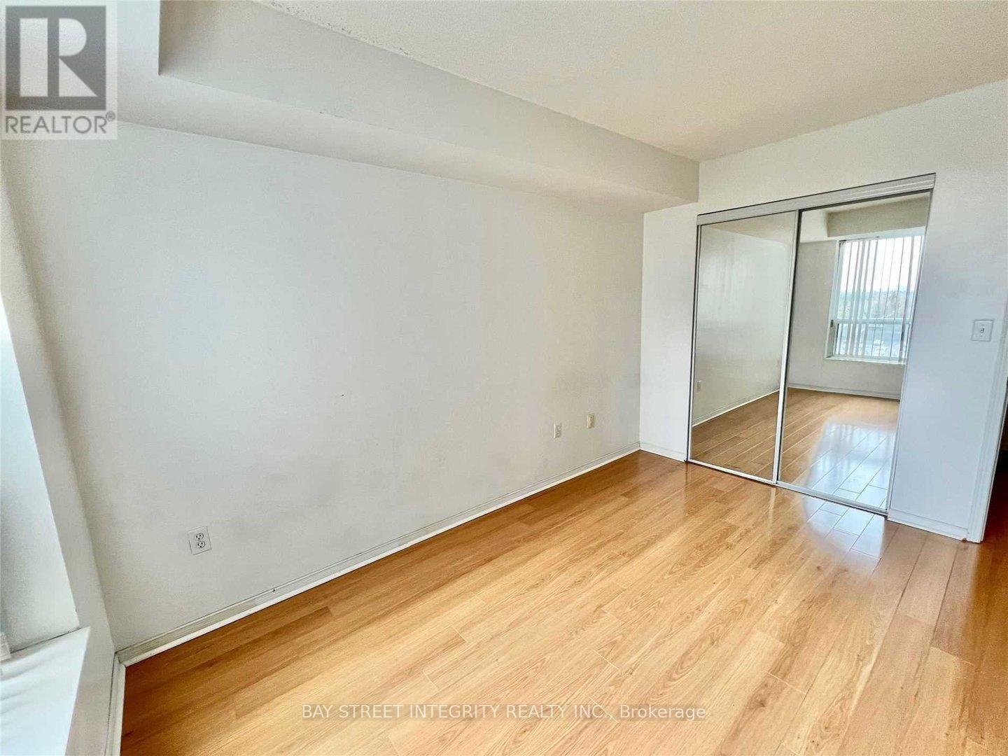 709 - 8 Pemberton Avenue, Toronto, Ontario  M2M 4K8 - Photo 16 - C13200032