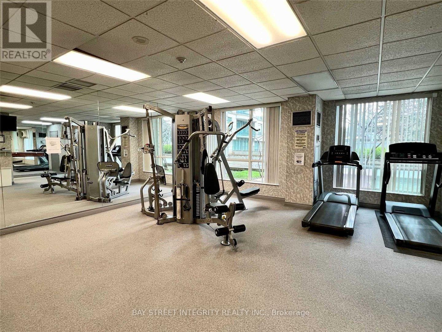 709 - 8 Pemberton Avenue, Toronto, Ontario  M2M 4K8 - Photo 17 - C13200032