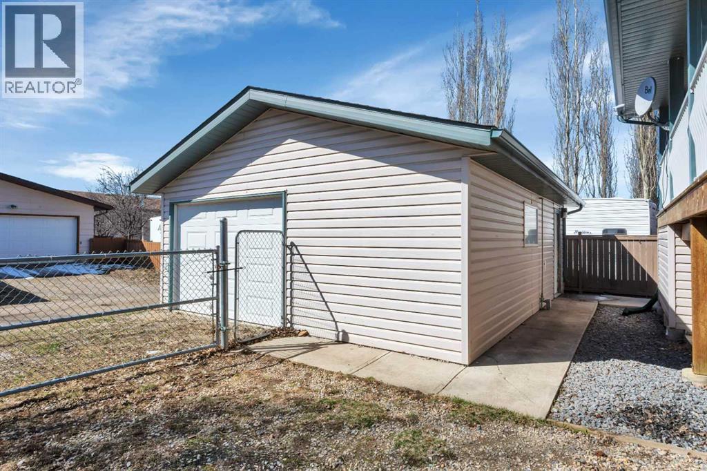 5823 60 Avenue, Rocky Mountain House, Alberta  T4T 1K2 - Photo 37 - A2304747