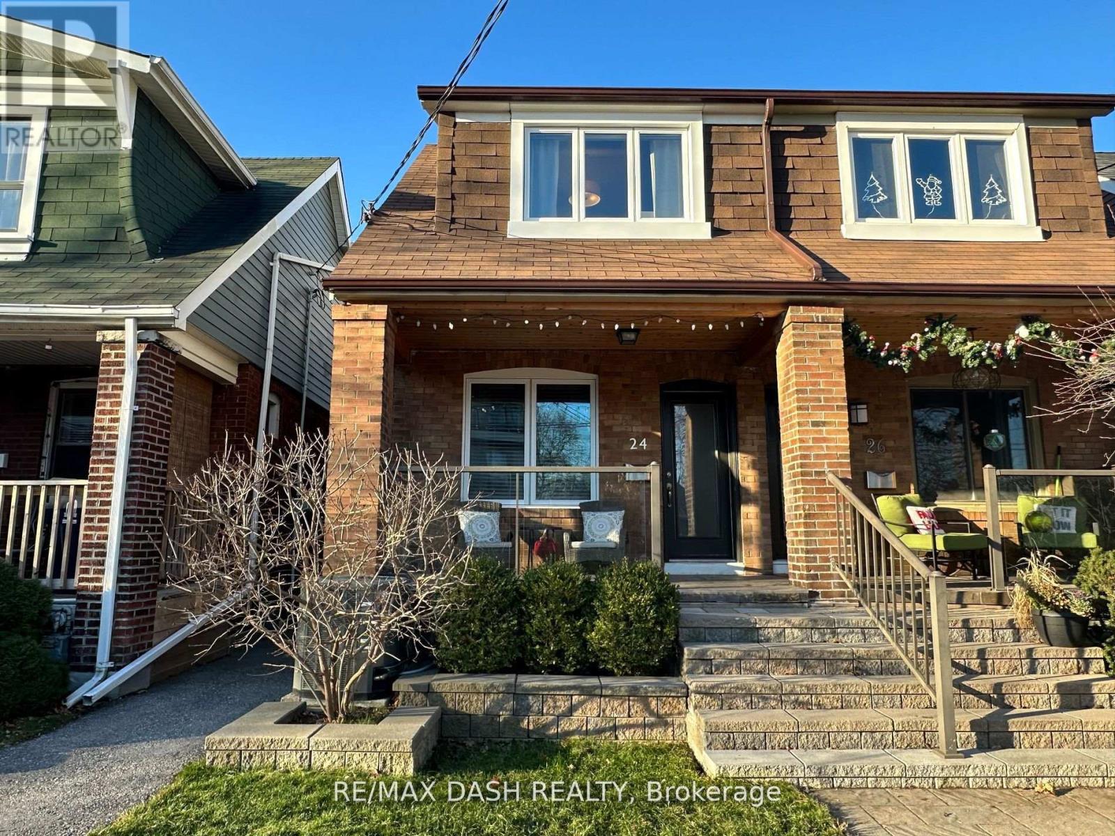 24 BERKSHIRE AVENUE, Toronto, Ontario