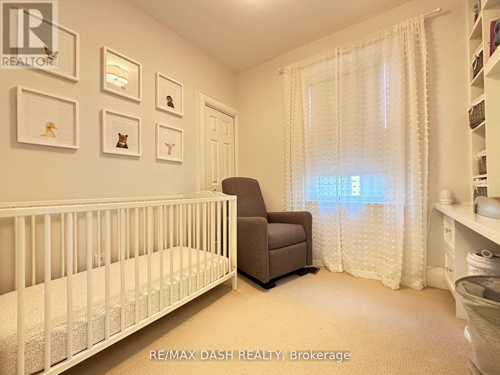24 Berkshire Avenue, Toronto, Ontario  M4M 2Z6 - Photo 27 - E13199726
