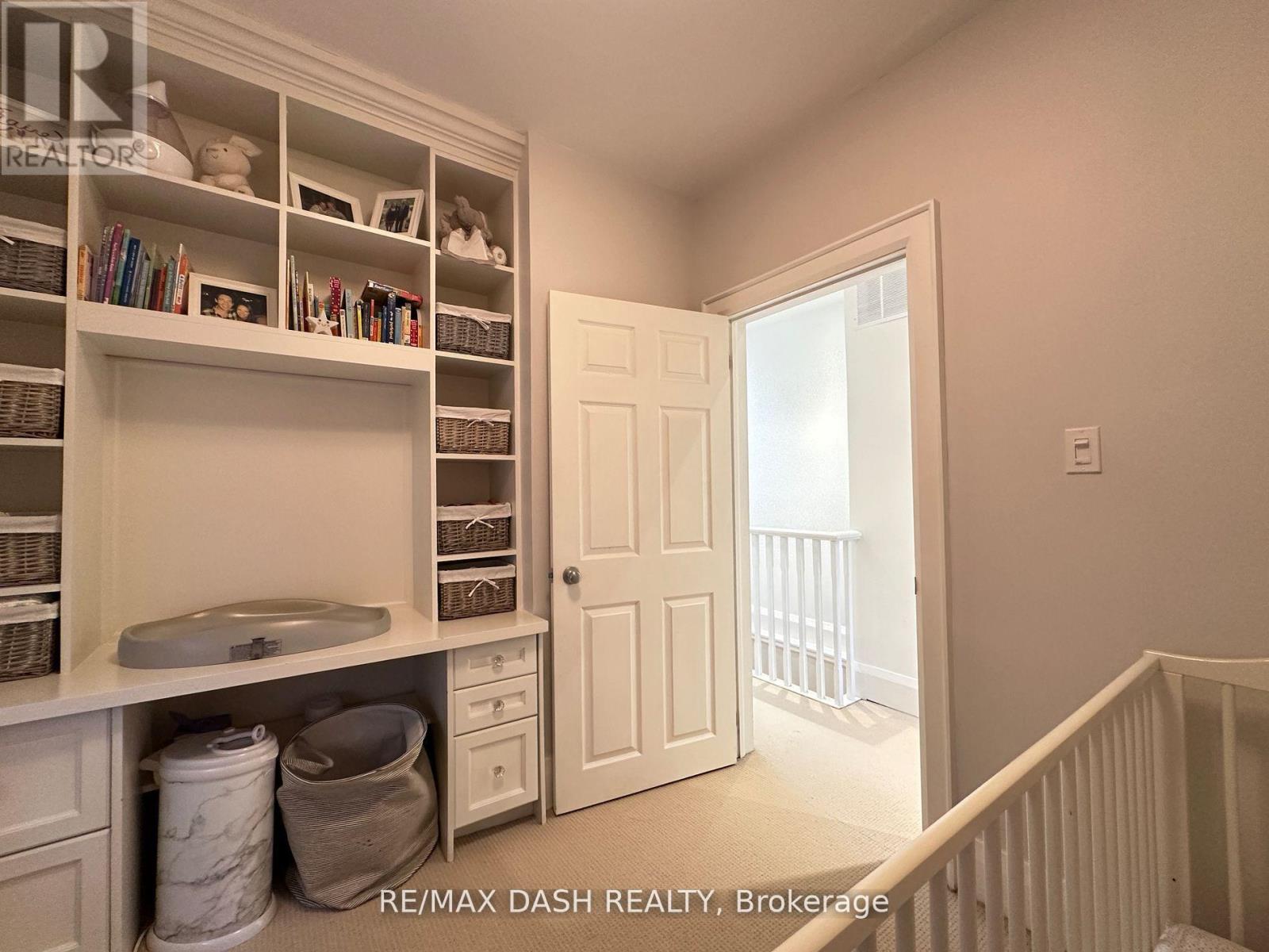 24 Berkshire Avenue, Toronto, Ontario  M4M 2Z6 - Photo 28 - E13199726
