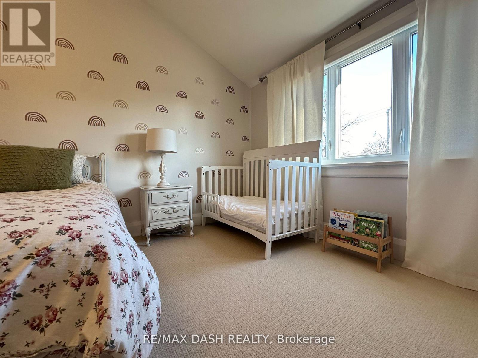24 Berkshire Avenue, Toronto, Ontario  M4M 2Z6 - Photo 31 - E13199726