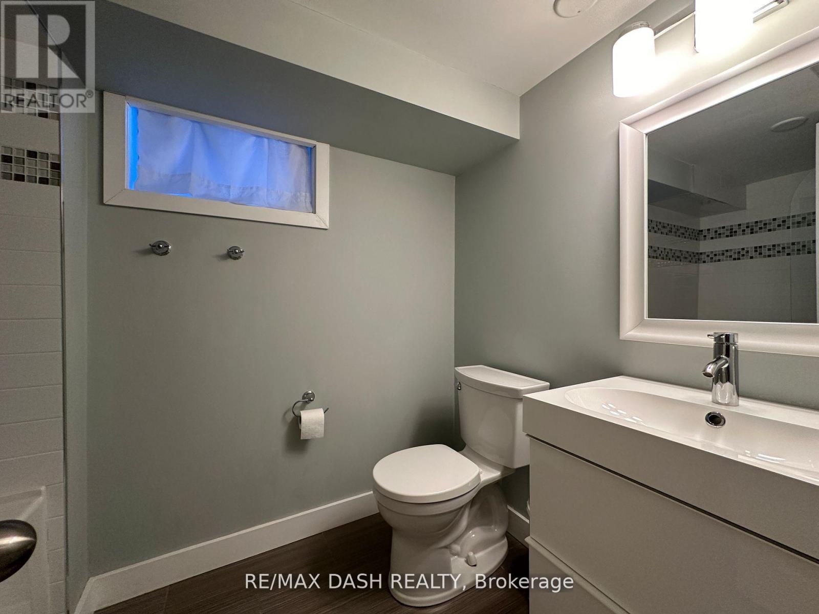 24 Berkshire Avenue, Toronto, Ontario  M4M 2Z6 - Photo 43 - E13199726